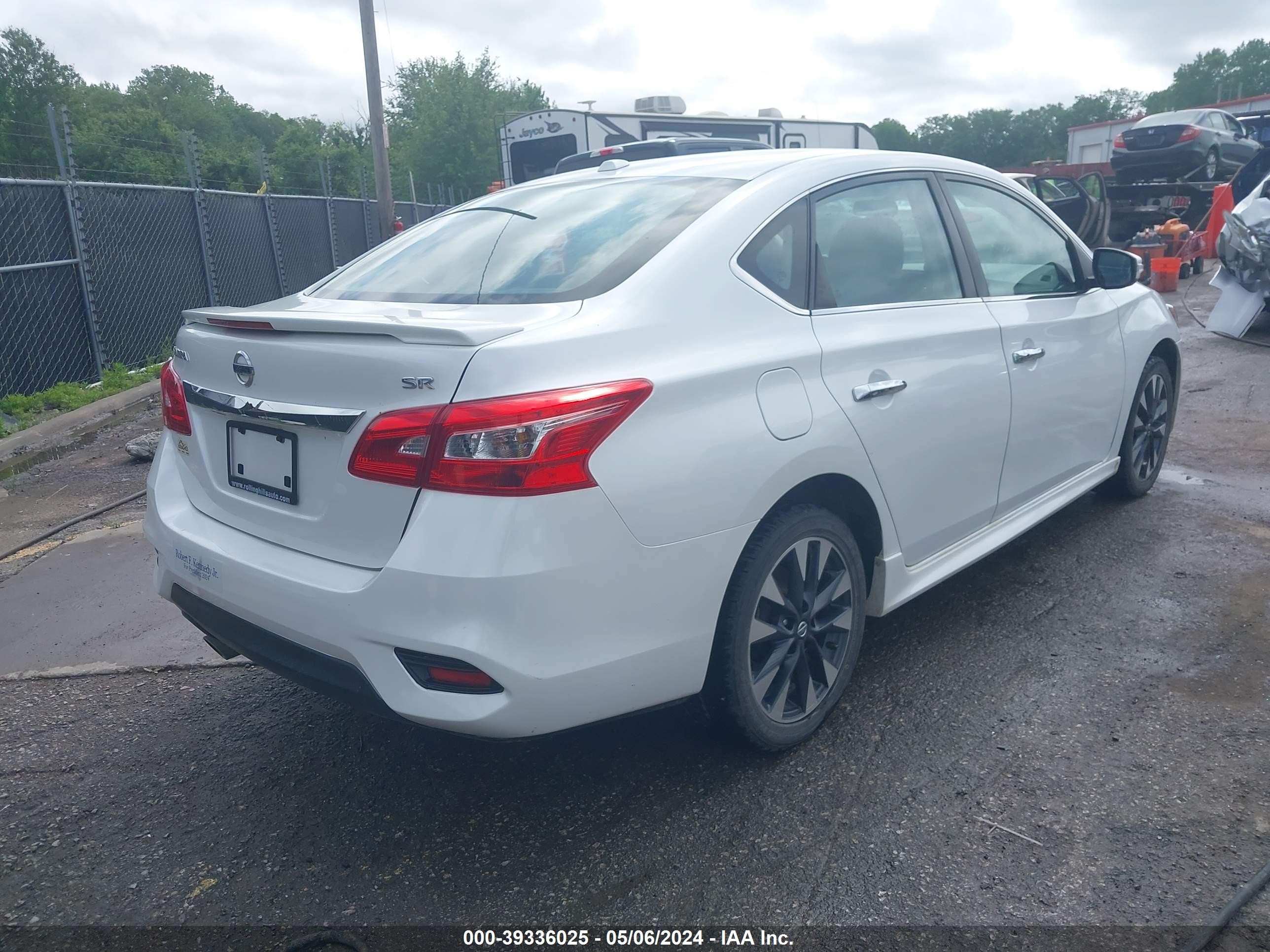 Photo 3 VIN: 3N1AB7AP3KY205665 - NISSAN SENTRA 