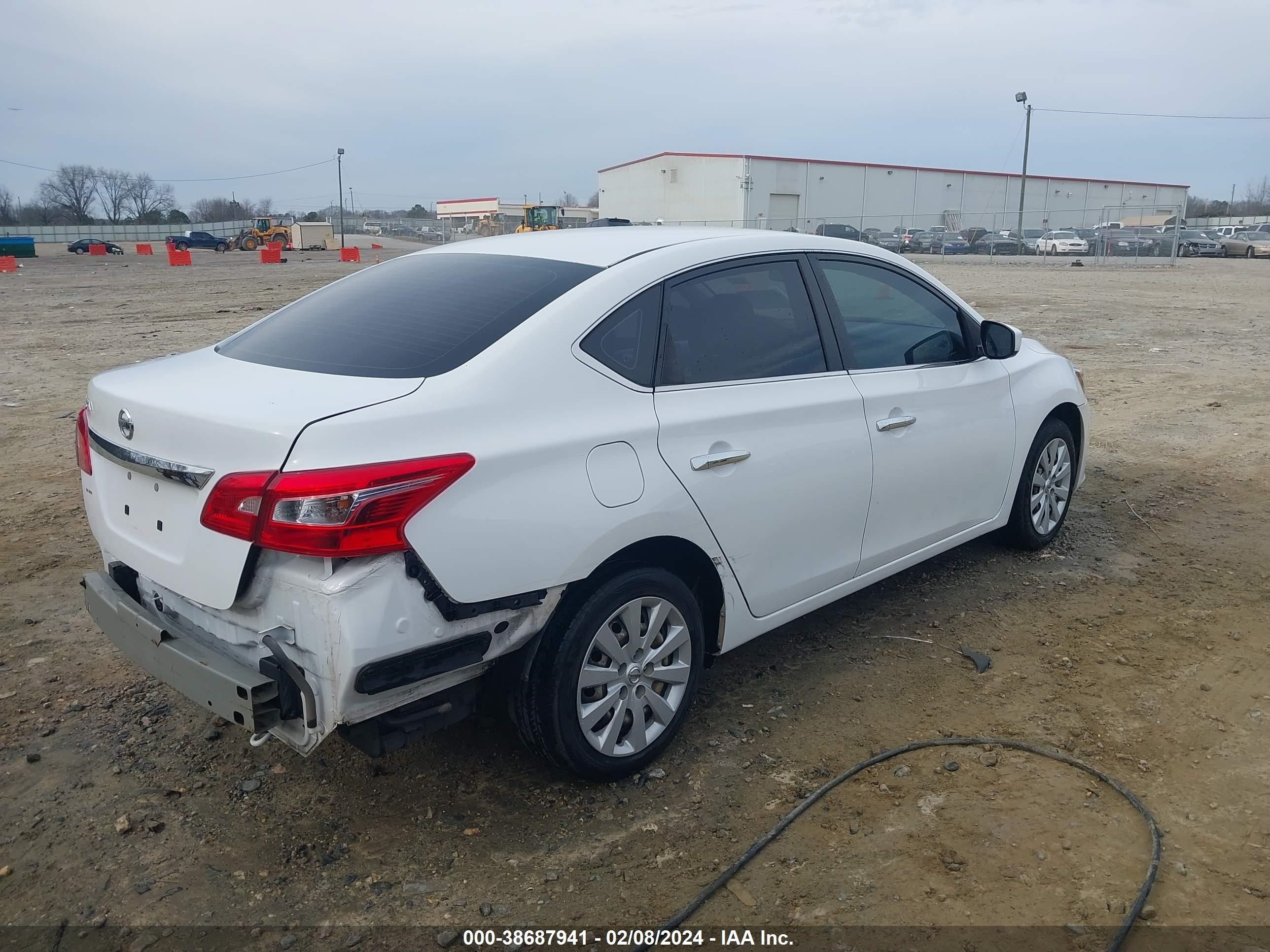 Photo 3 VIN: 3N1AB7AP3KY207657 - NISSAN SENTRA 