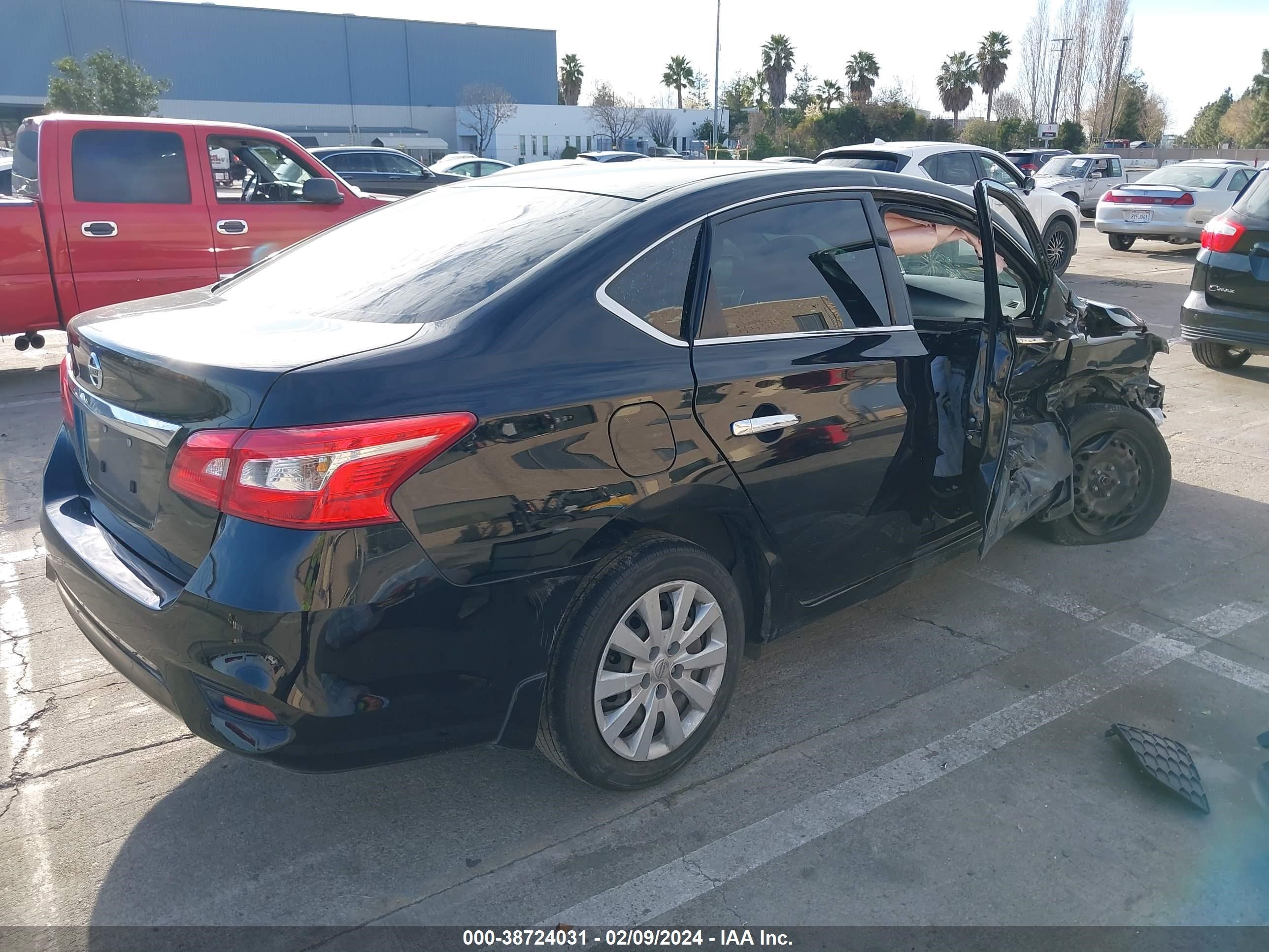 Photo 3 VIN: 3N1AB7AP3KY208579 - NISSAN SENTRA 