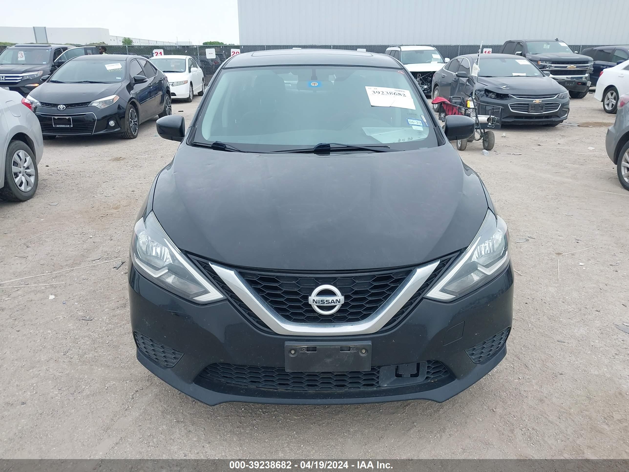 Photo 11 VIN: 3N1AB7AP3KY212311 - NISSAN SENTRA 