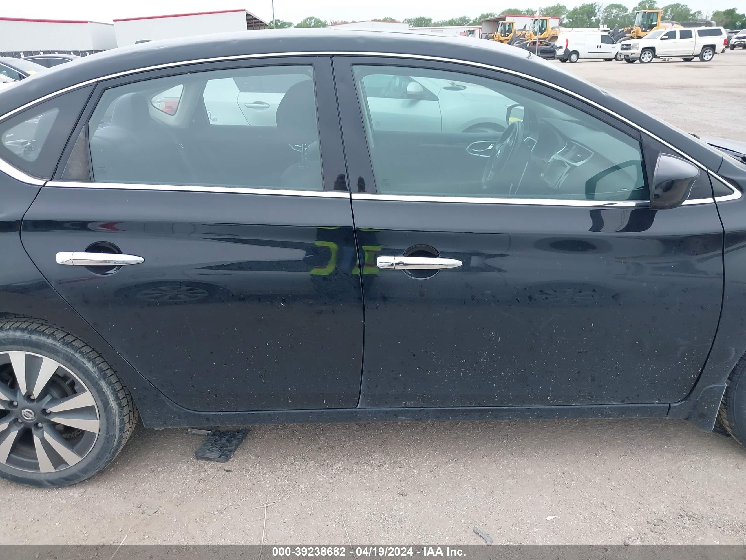 Photo 12 VIN: 3N1AB7AP3KY212311 - NISSAN SENTRA 