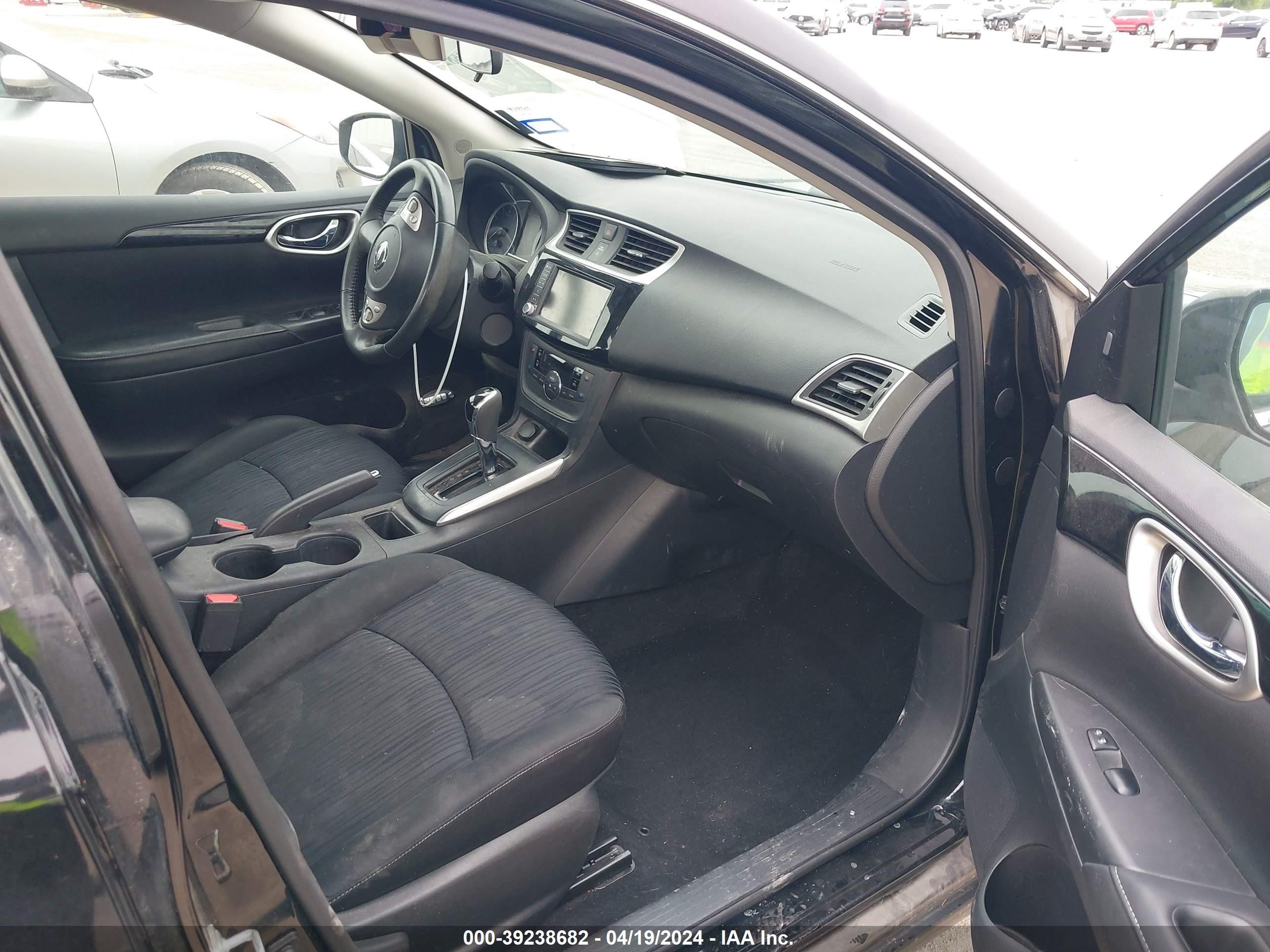 Photo 4 VIN: 3N1AB7AP3KY212311 - NISSAN SENTRA 