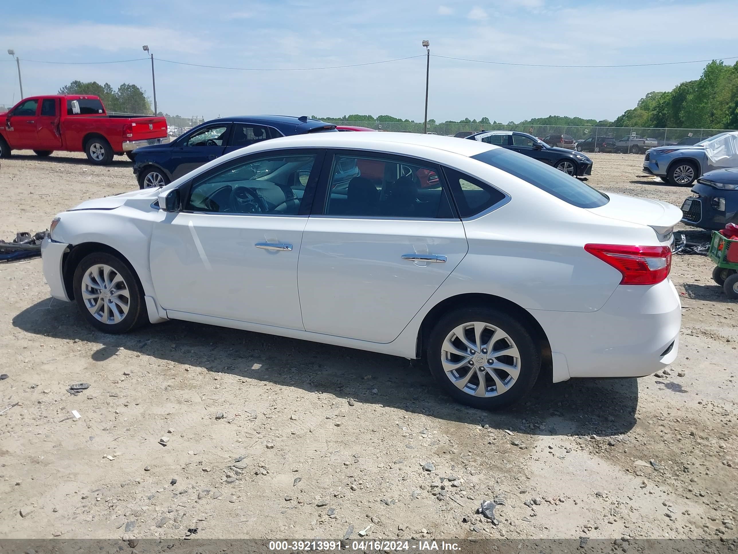 Photo 13 VIN: 3N1AB7AP3KY259418 - NISSAN SENTRA 