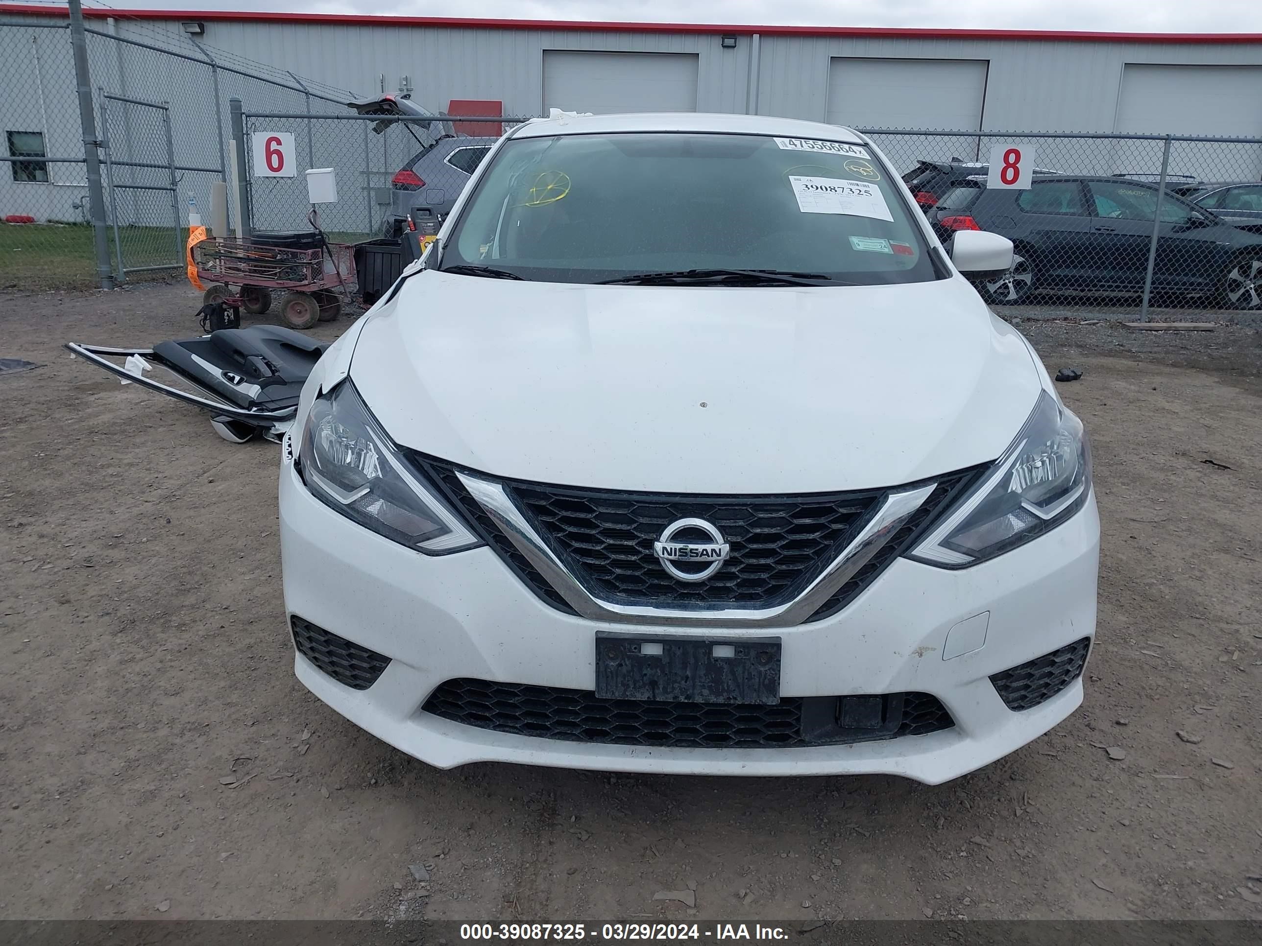 Photo 11 VIN: 3N1AB7AP3KY268698 - NISSAN SENTRA 