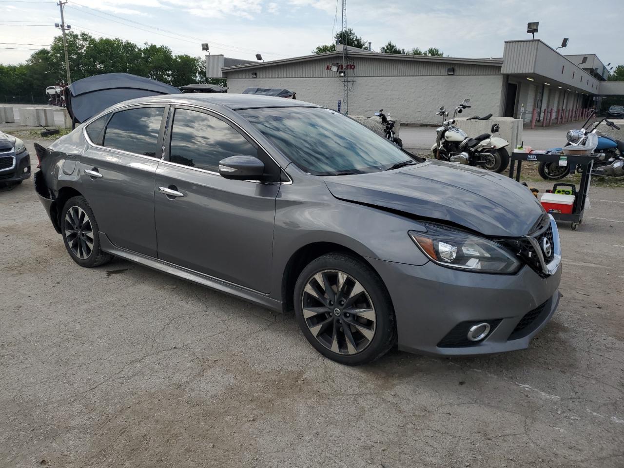 Photo 3 VIN: 3N1AB7AP3KY318192 - NISSAN SENTRA 