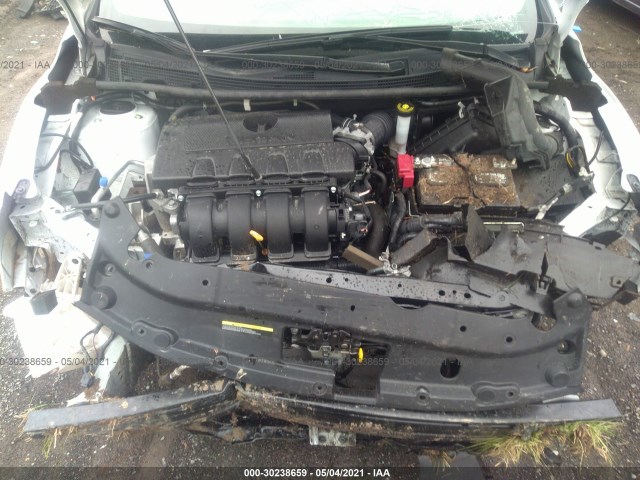 Photo 9 VIN: 3N1AB7AP3KY389621 - NISSAN SENTRA 