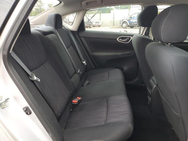 Photo 9 VIN: 3N1AB7AP3KY394222 - NISSAN SENTRA 