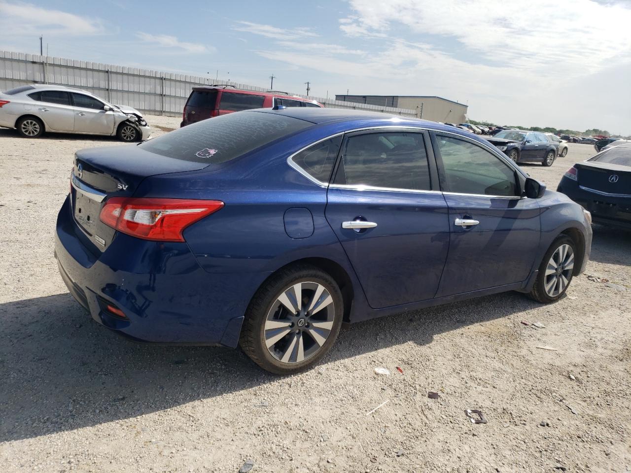 Photo 2 VIN: 3N1AB7AP3KY398562 - NISSAN SENTRA 