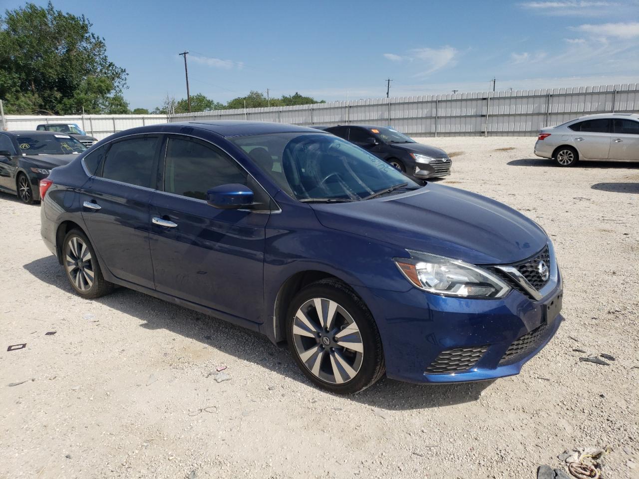 Photo 3 VIN: 3N1AB7AP3KY398562 - NISSAN SENTRA 