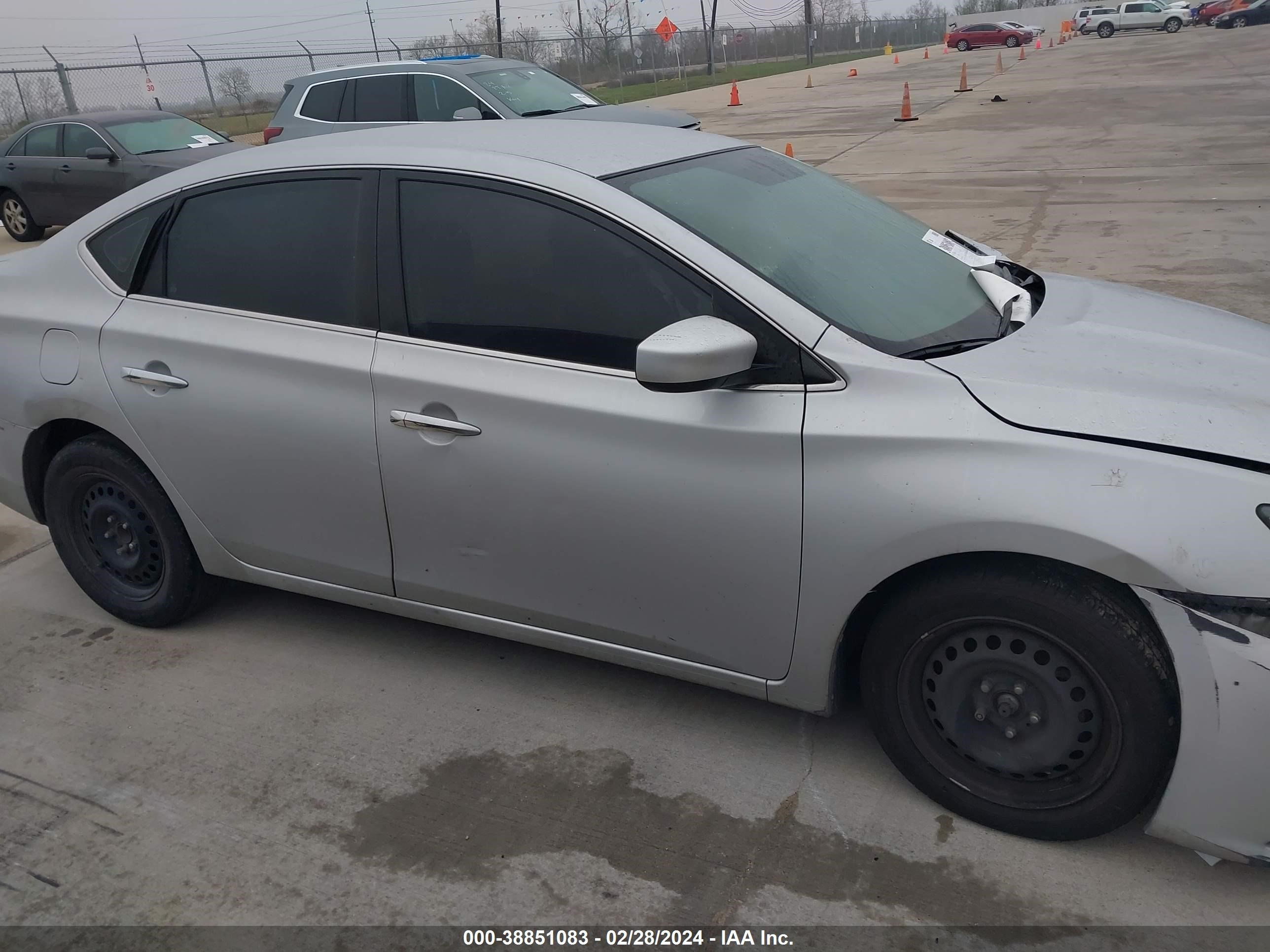 Photo 12 VIN: 3N1AB7AP3KY431172 - NISSAN SENTRA 