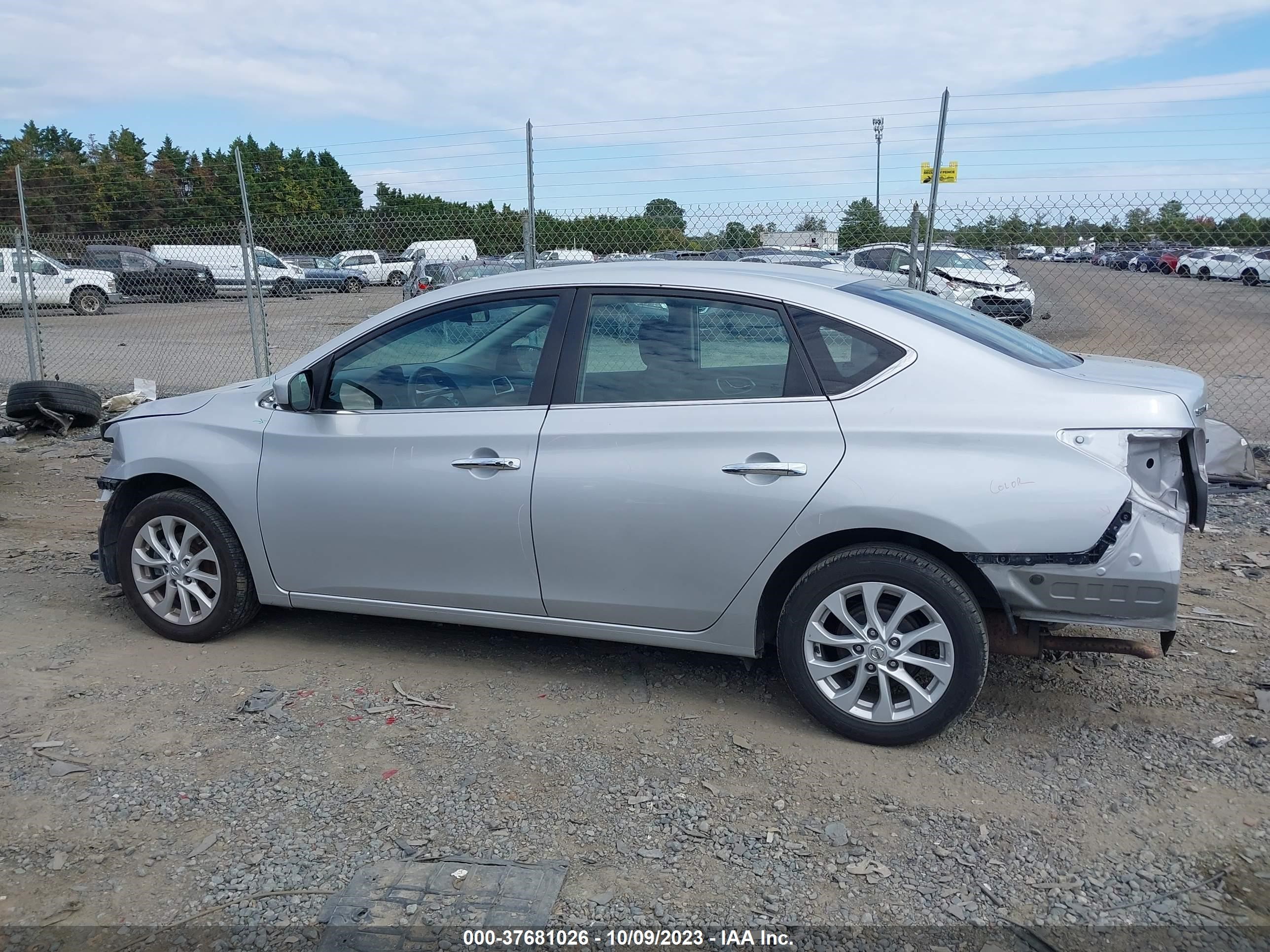 Photo 14 VIN: 3N1AB7AP3KY433827 - NISSAN SENTRA 