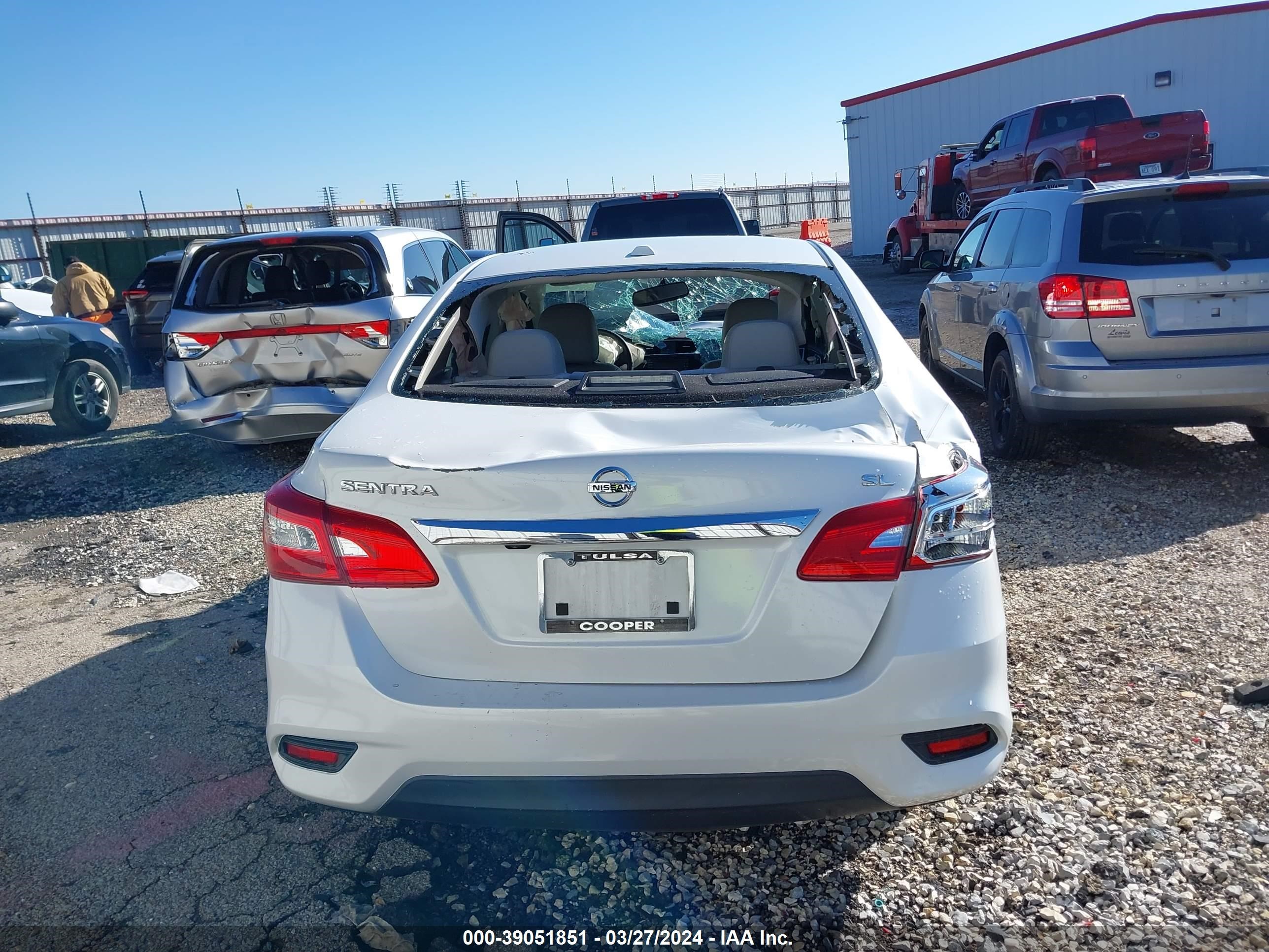 Photo 16 VIN: 3N1AB7AP4HY205456 - NISSAN SENTRA 