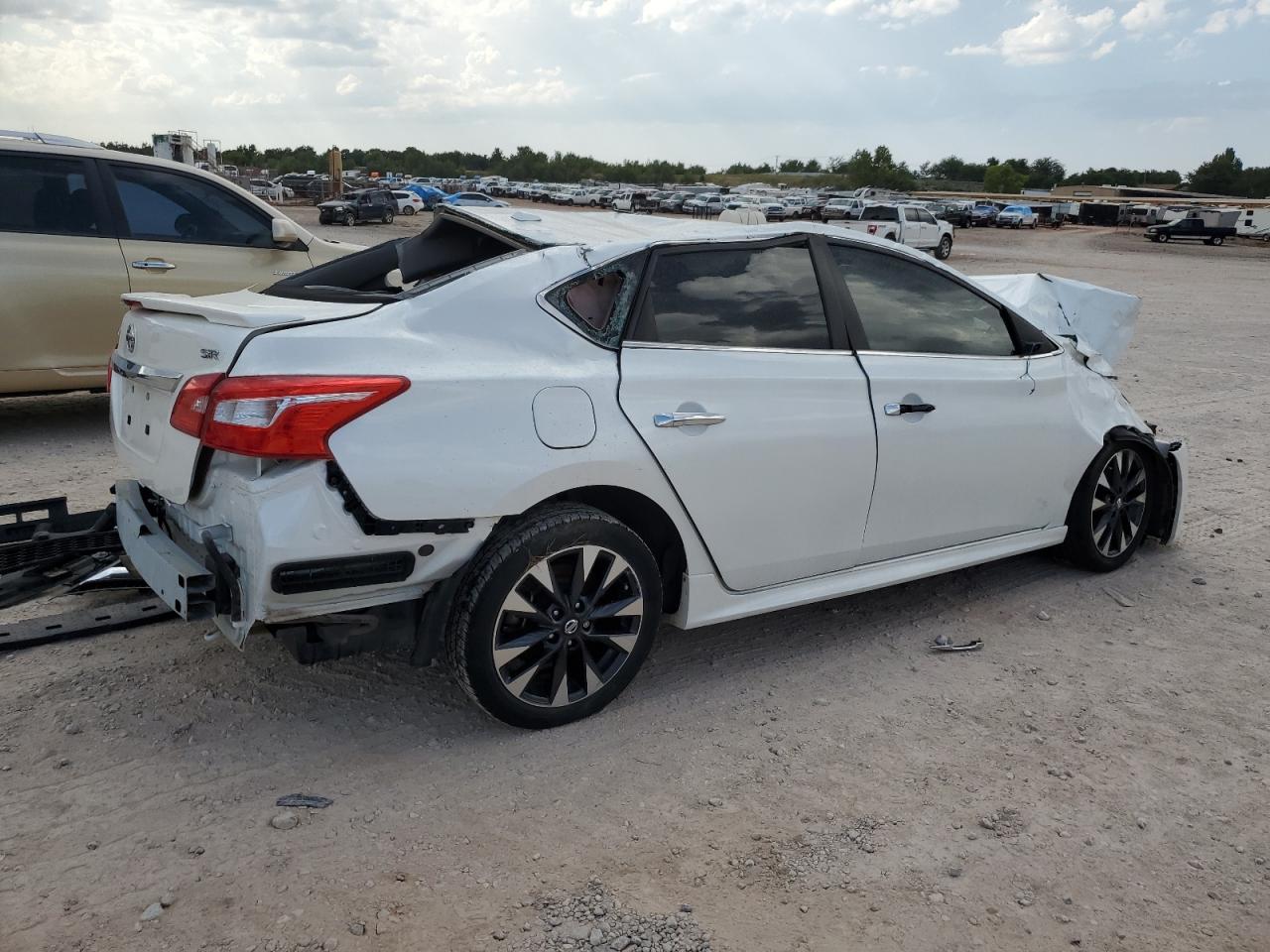 Photo 2 VIN: 3N1AB7AP4HY313334 - NISSAN SENTRA 