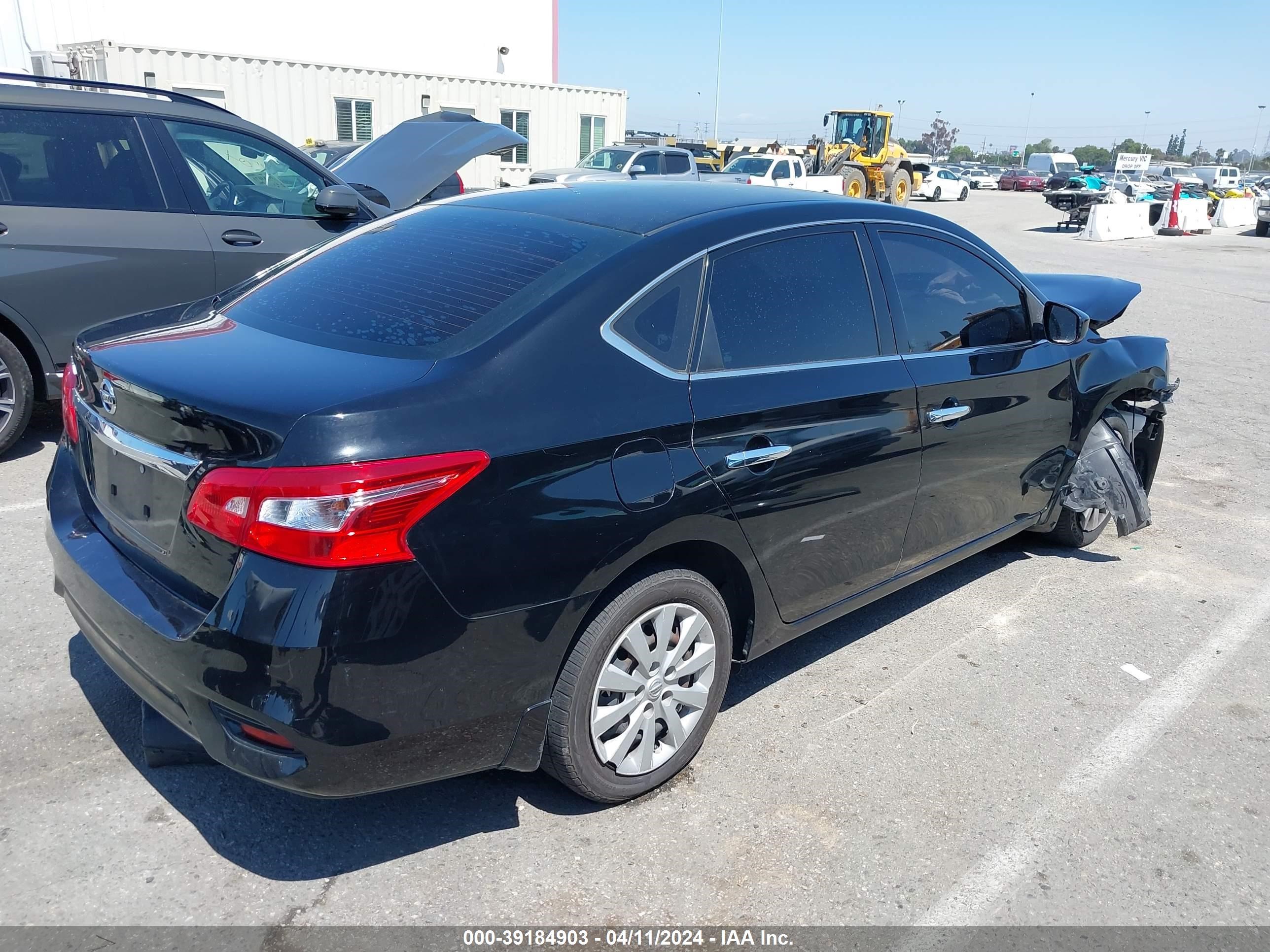 Photo 3 VIN: 3N1AB7AP4JY211716 - NISSAN SENTRA 