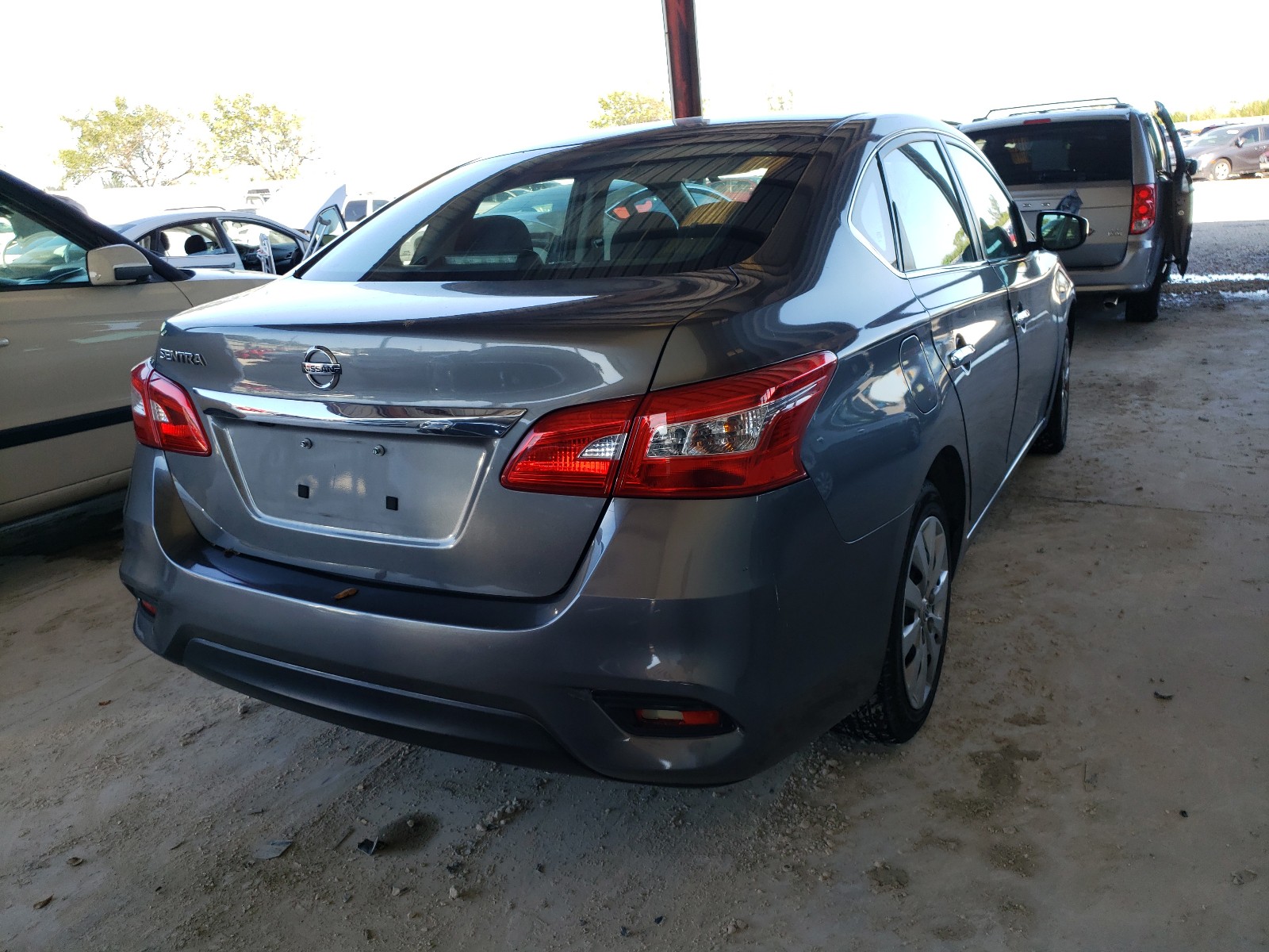 Photo 3 VIN: 3N1AB7AP4JY223851 - NISSAN SENTRA S 