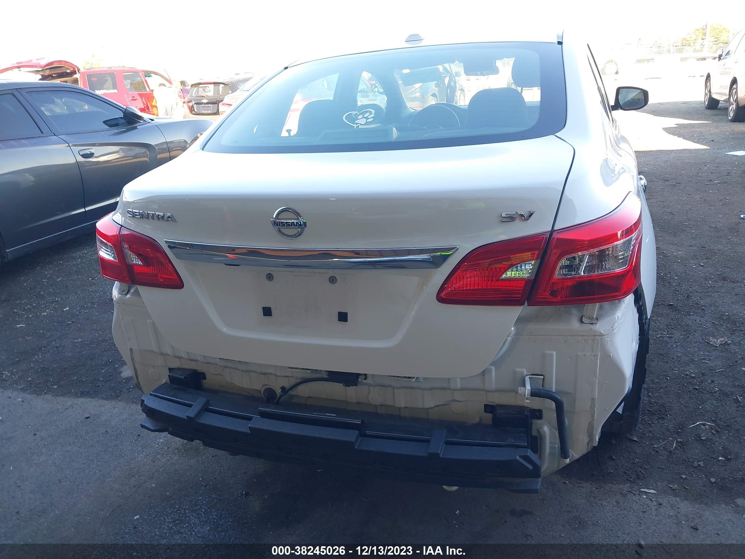 Photo 5 VIN: 3N1AB7AP4JY240567 - NISSAN SENTRA 