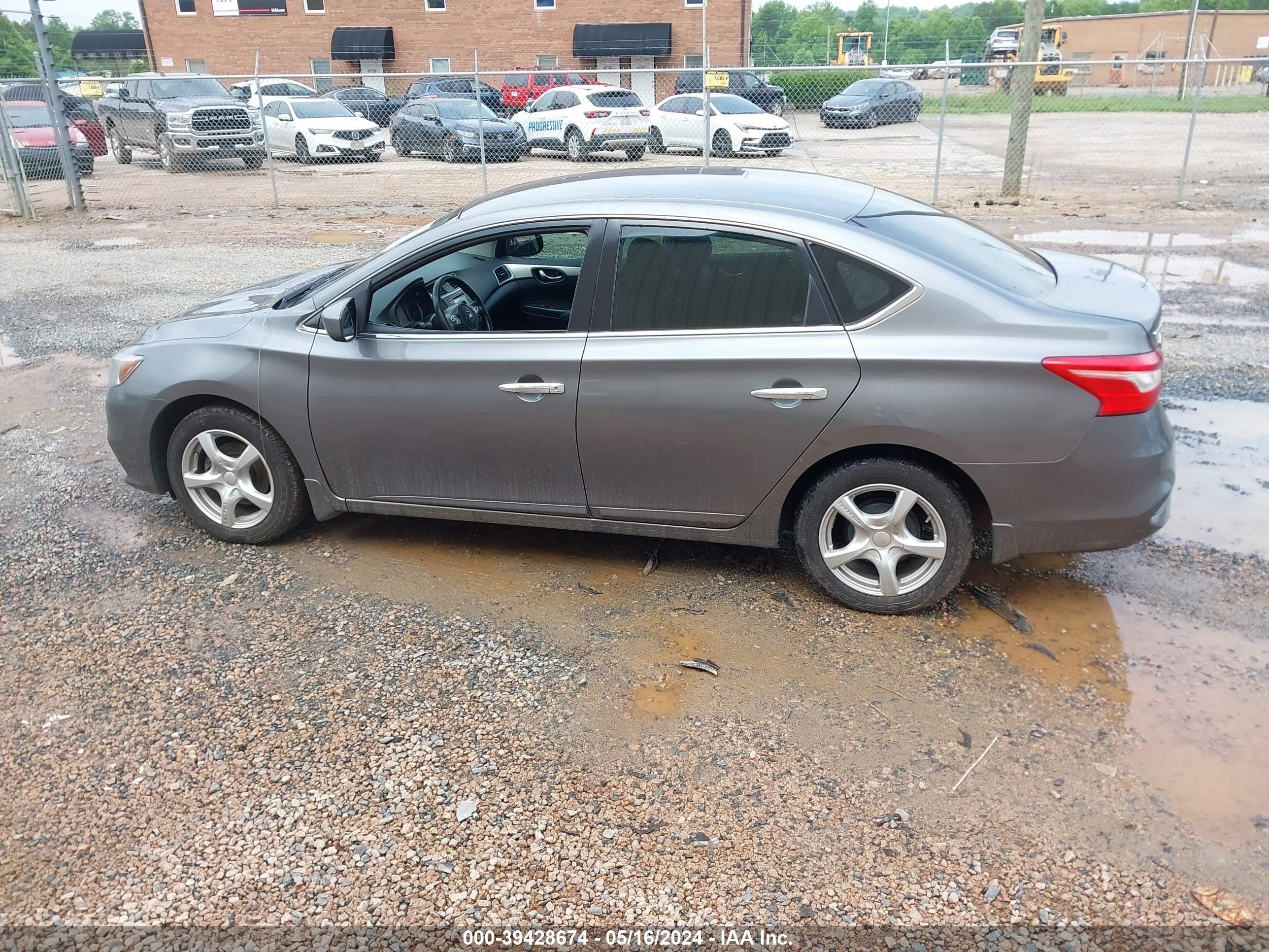 Photo 13 VIN: 3N1AB7AP4JY315929 - NISSAN SENTRA 