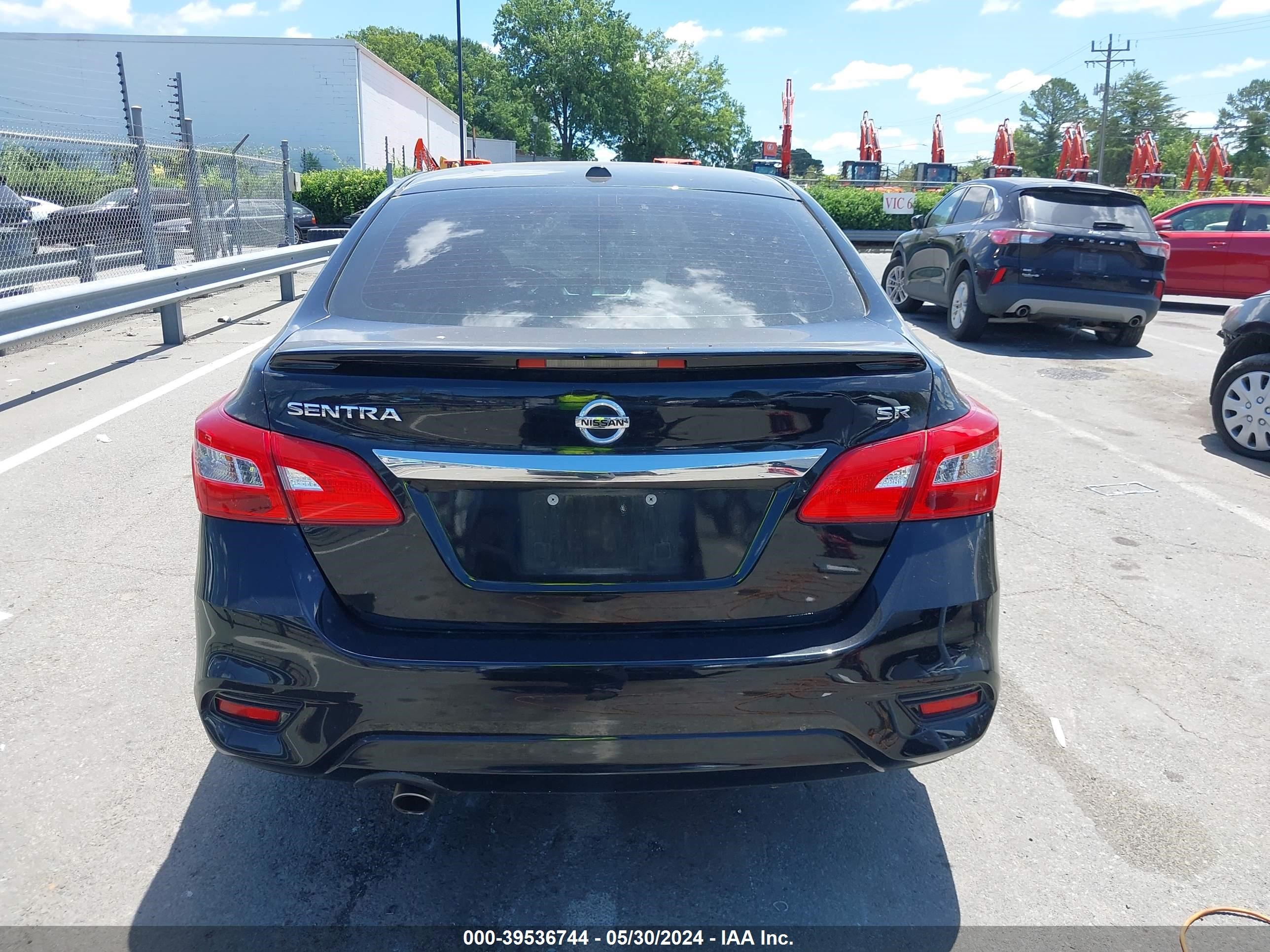 Photo 15 VIN: 3N1AB7AP4JY336070 - NISSAN SENTRA 