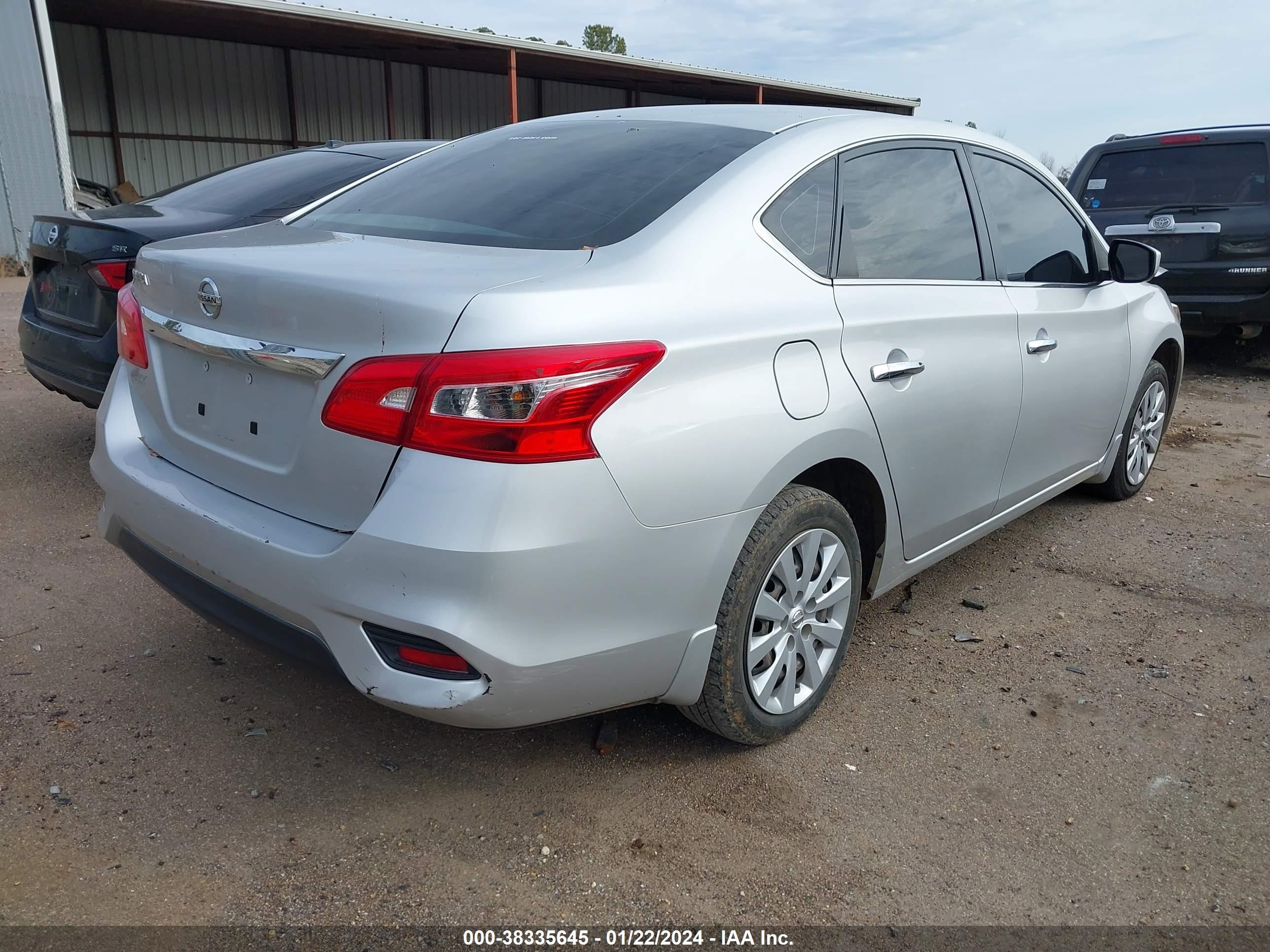 Photo 3 VIN: 3N1AB7AP4KY213743 - NISSAN SENTRA 