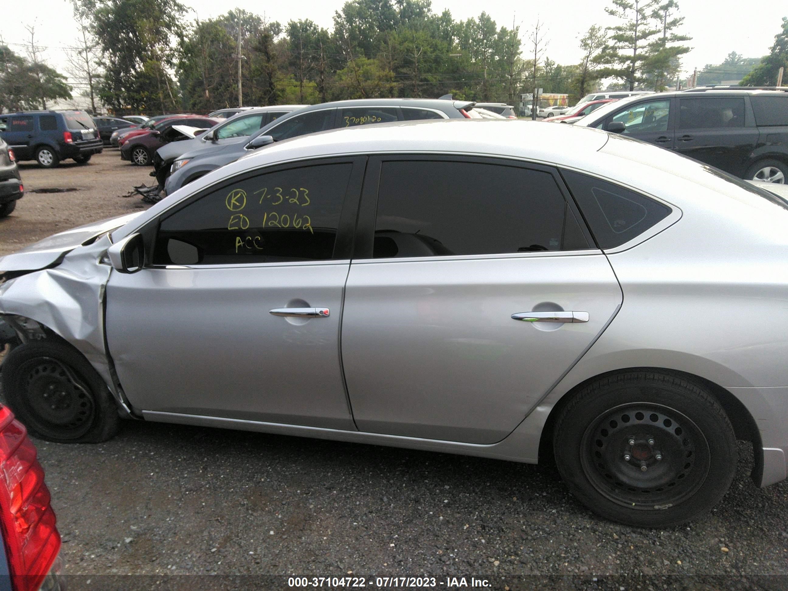 Photo 13 VIN: 3N1AB7AP4KY237850 - NISSAN SENTRA 