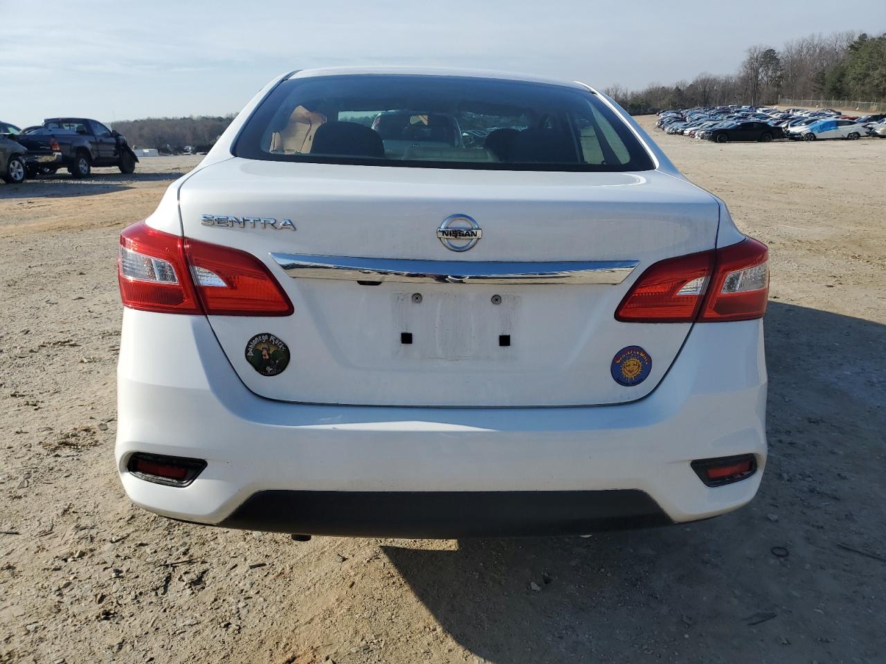 Photo 5 VIN: 3N1AB7AP4KY242854 - NISSAN SENTRA 