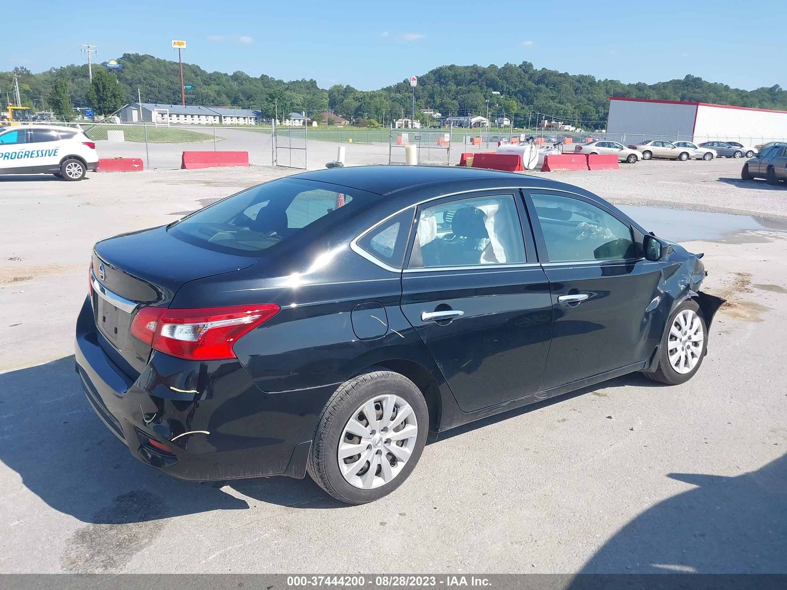 Photo 3 VIN: 3N1AB7AP4KY299278 - NISSAN SENTRA 