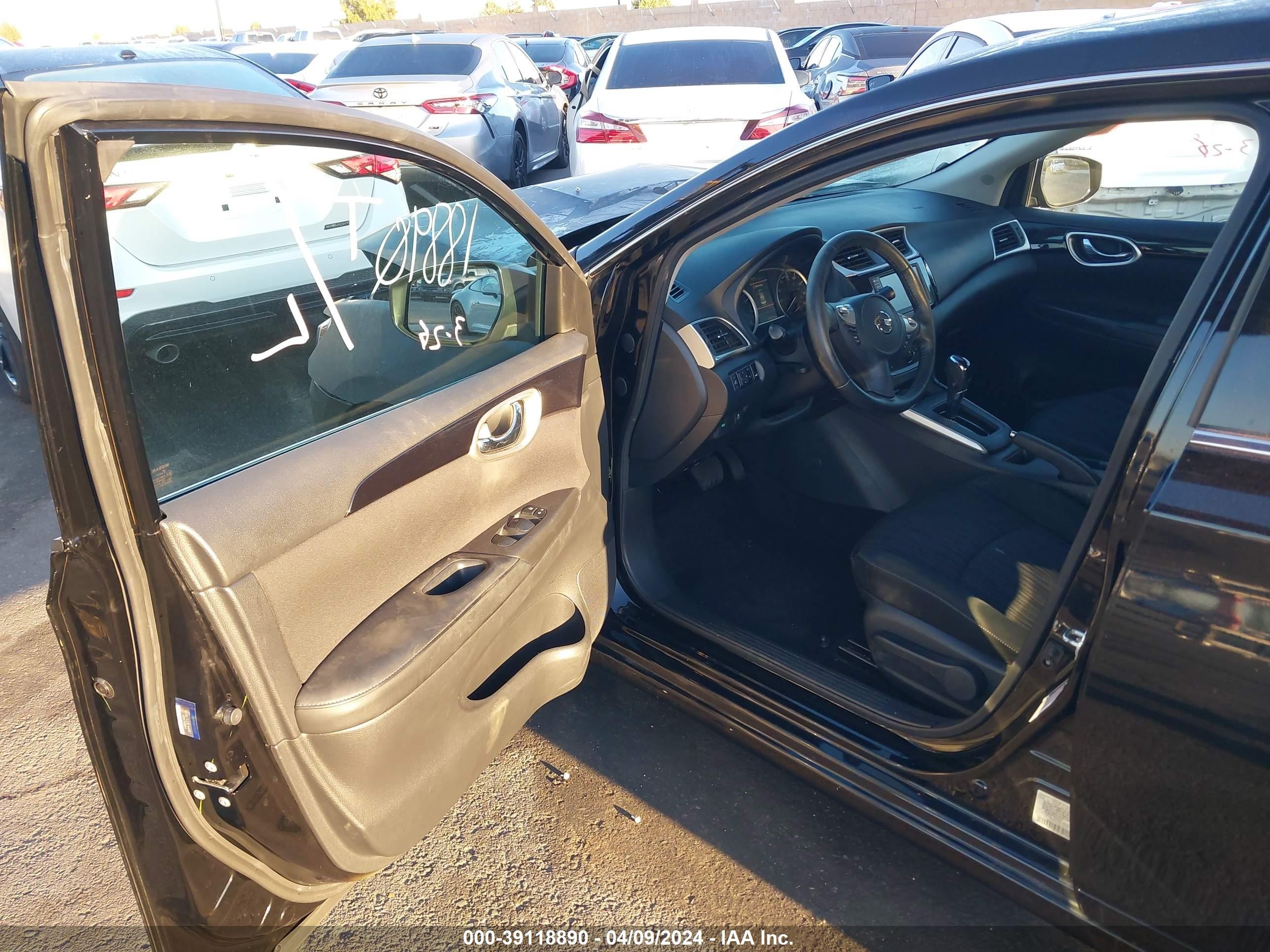 Photo 4 VIN: 3N1AB7AP4KY322123 - NISSAN SENTRA 