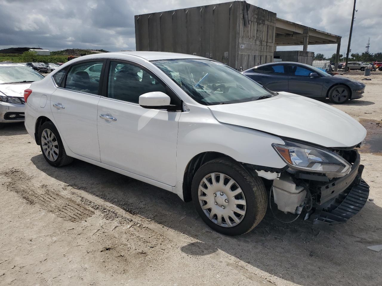 Photo 3 VIN: 3N1AB7AP4KY336636 - NISSAN SENTRA 