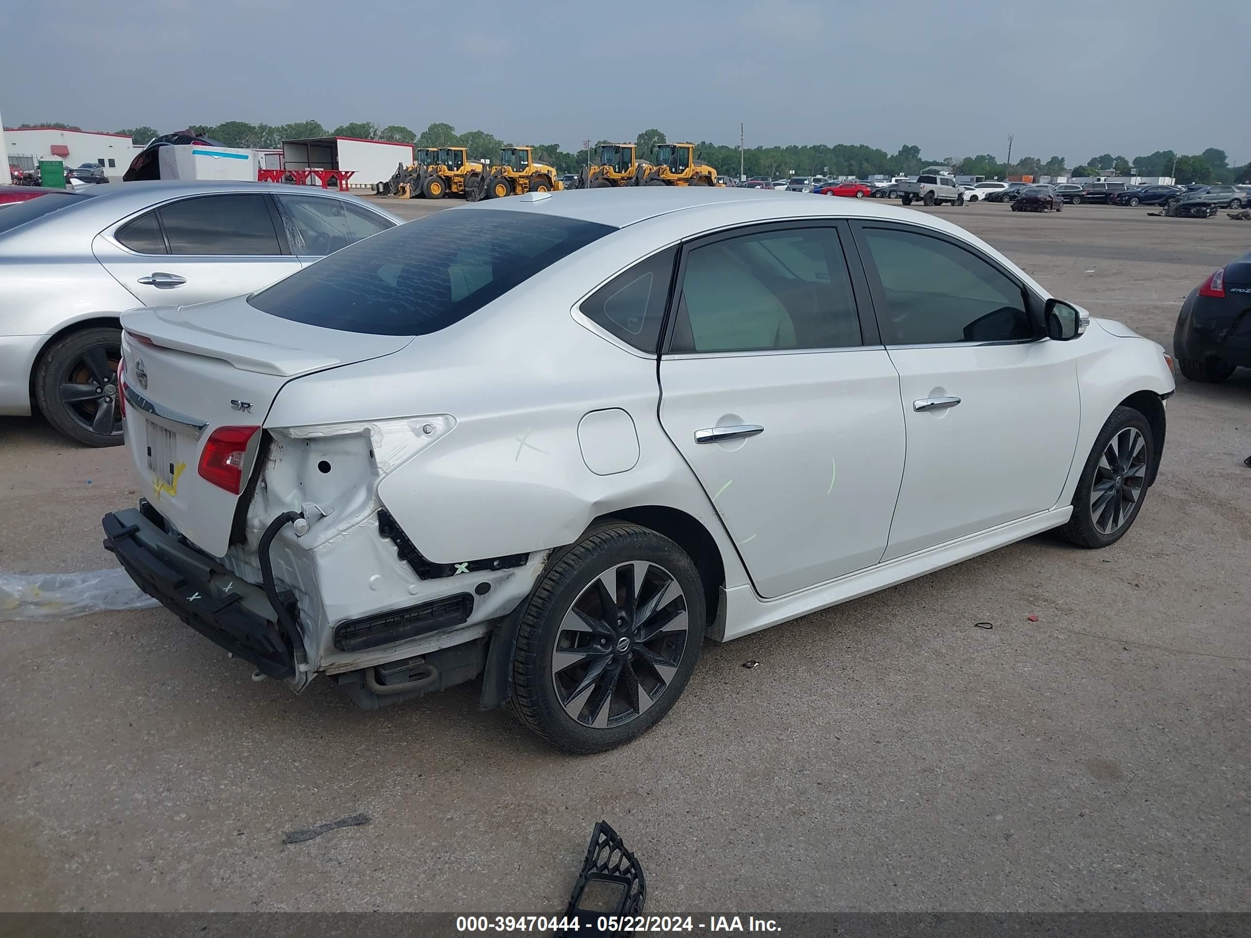 Photo 3 VIN: 3N1AB7AP4KY446358 - NISSAN SENTRA 