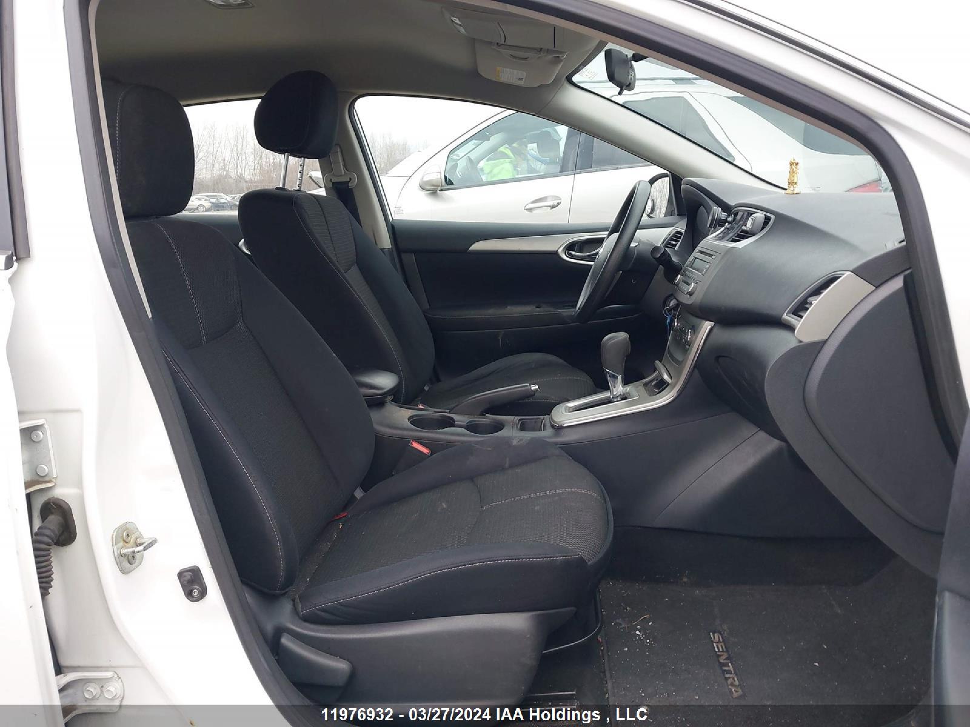 Photo 4 VIN: 3N1AB7AP5EL665282 - NISSAN SENTRA 