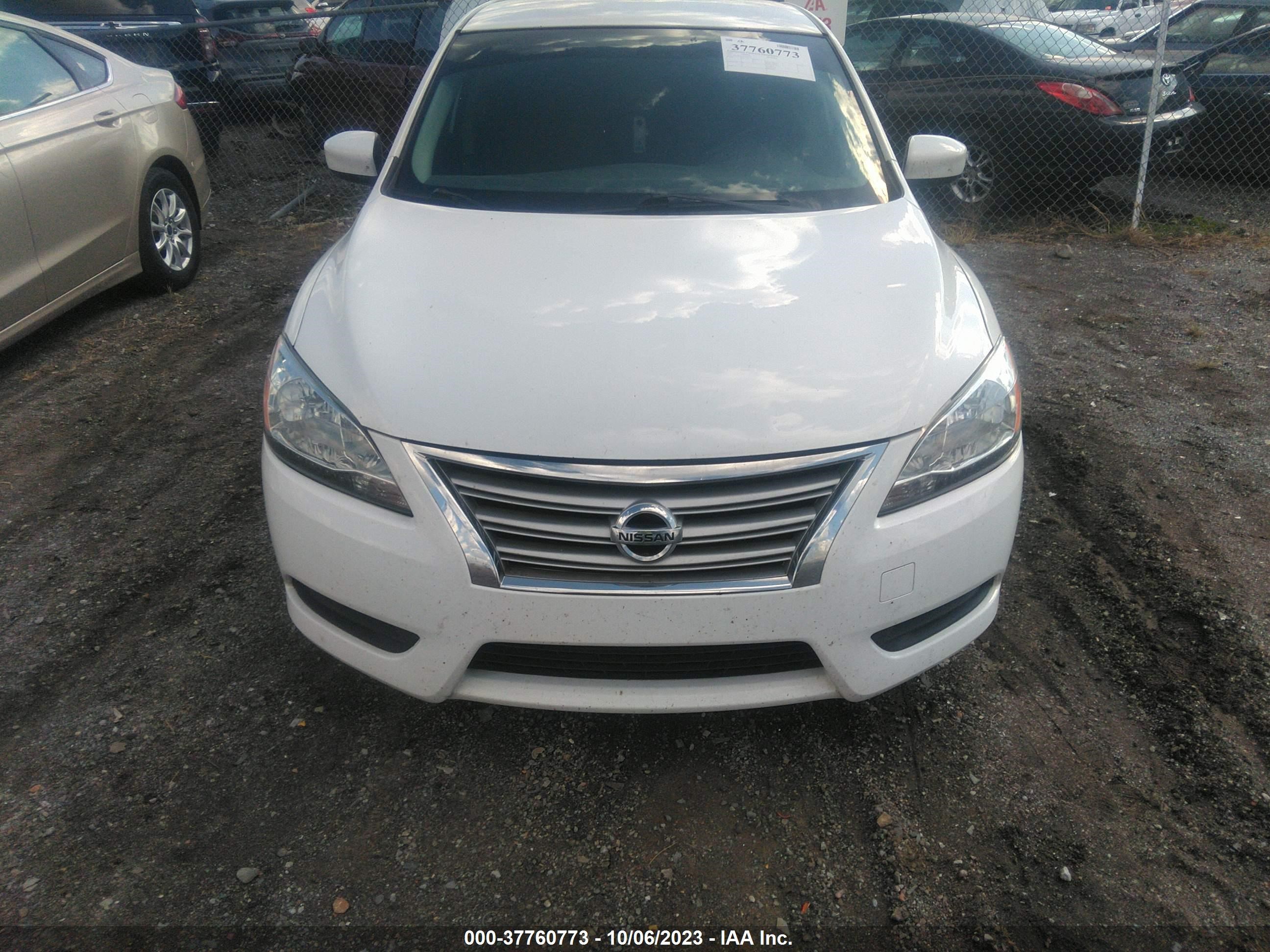 Photo 11 VIN: 3N1AB7AP5FY269535 - NISSAN SENTRA 