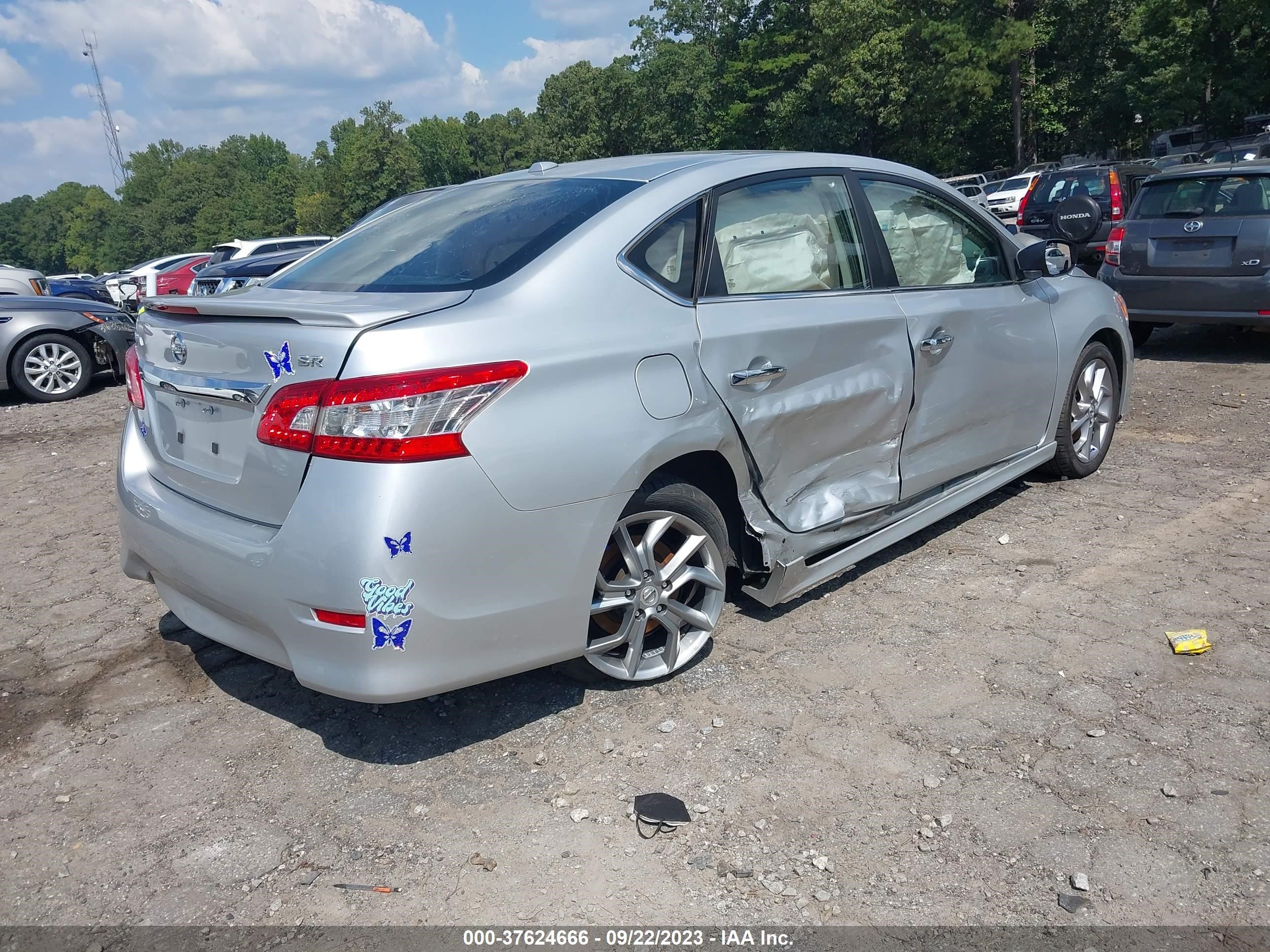 Photo 3 VIN: 3N1AB7AP5FY279627 - NISSAN SENTRA 