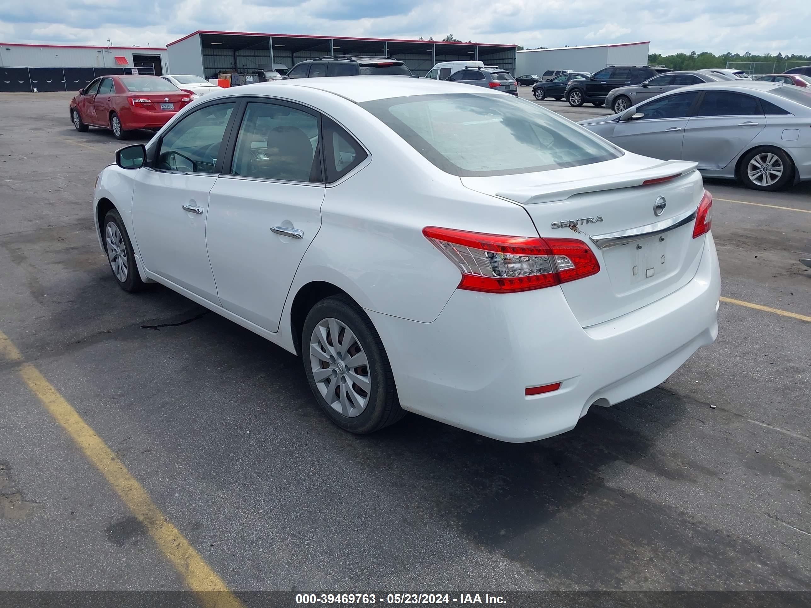 Photo 2 VIN: 3N1AB7AP5FY313047 - NISSAN SENTRA 