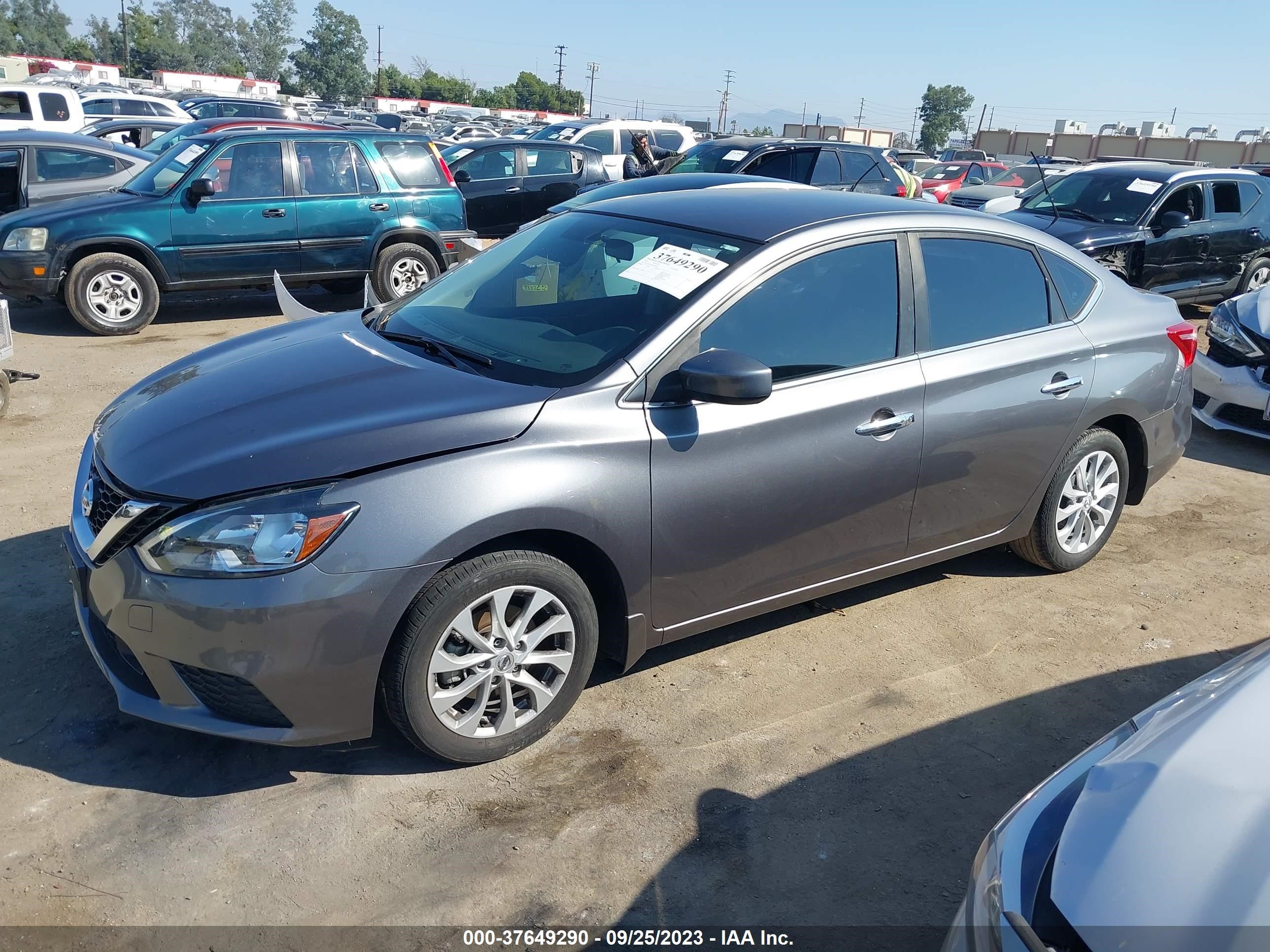 Photo 13 VIN: 3N1AB7AP5JL625486 - NISSAN SENTRA 