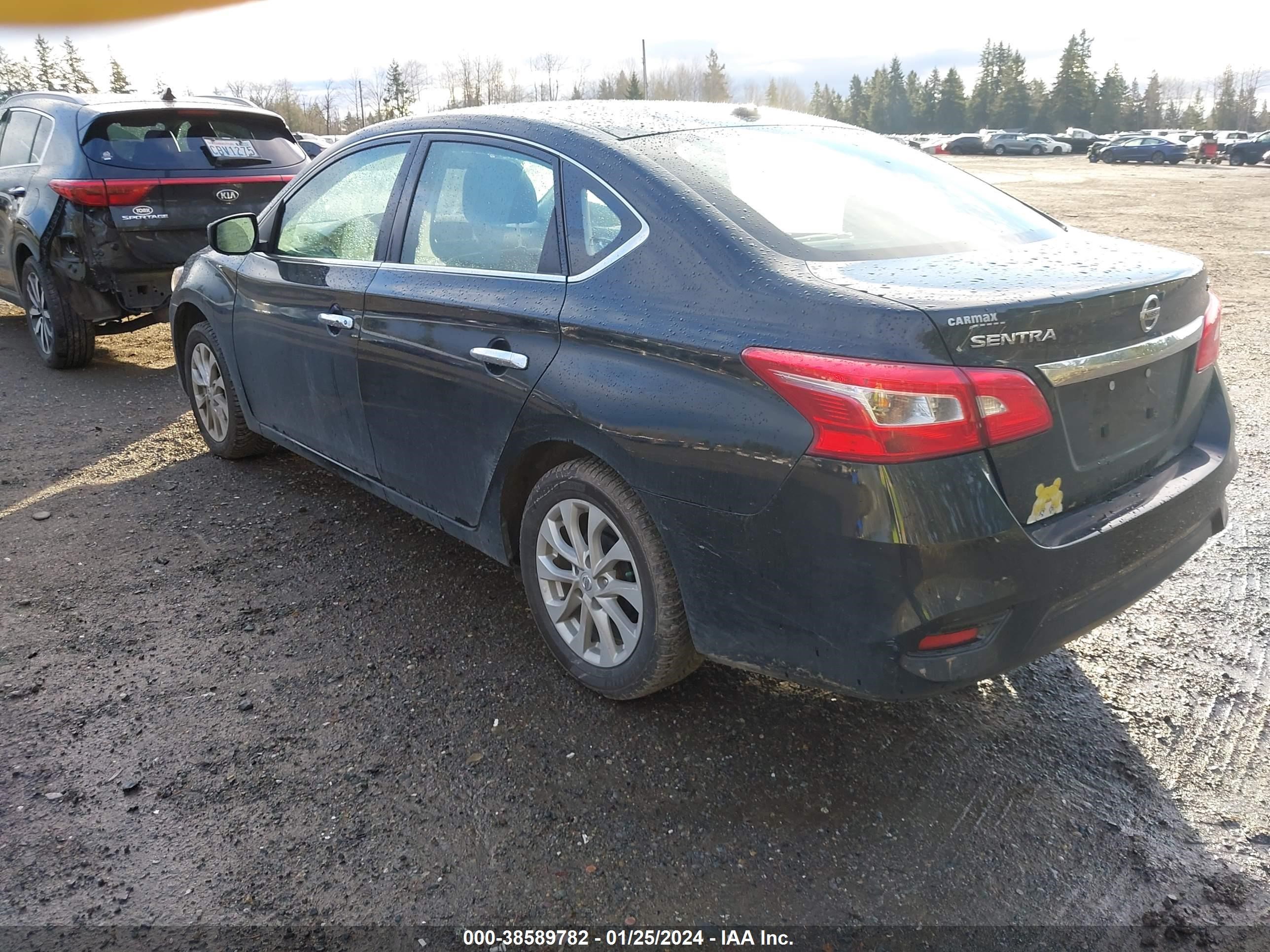 Photo 2 VIN: 3N1AB7AP5JL657421 - NISSAN SENTRA 