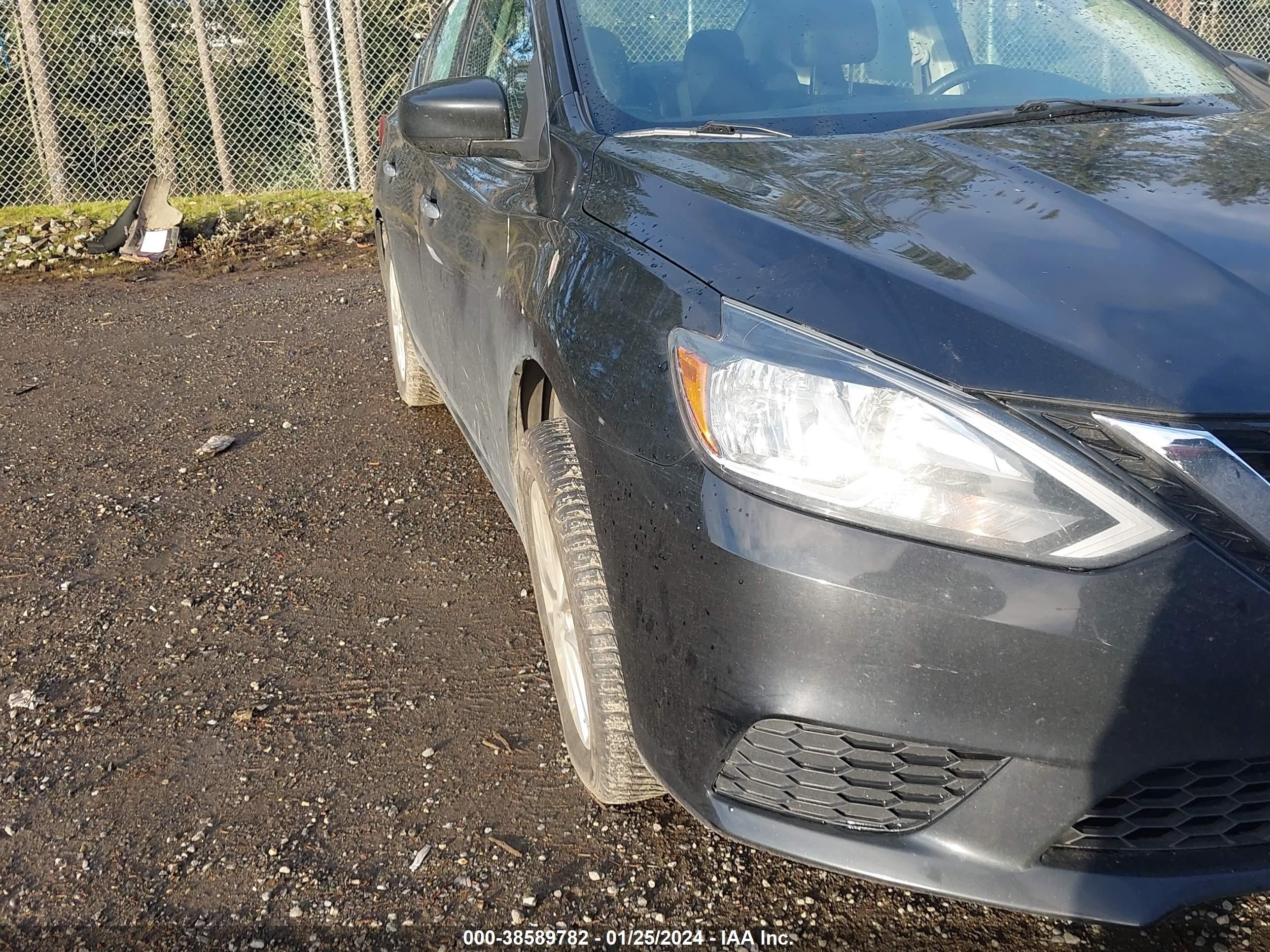 Photo 5 VIN: 3N1AB7AP5JL657421 - NISSAN SENTRA 