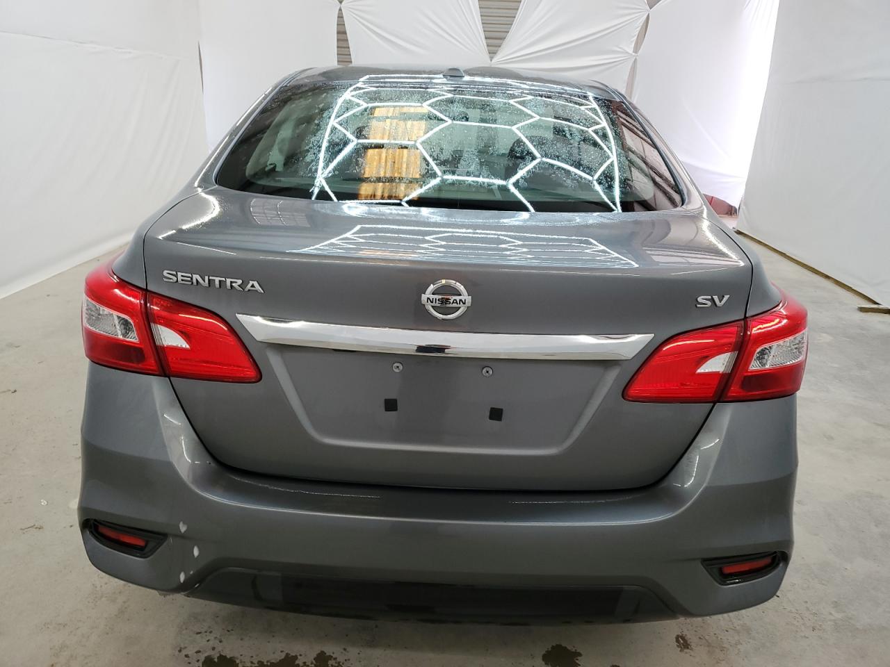 Photo 5 VIN: 3N1AB7AP5JY228282 - NISSAN SENTRA 