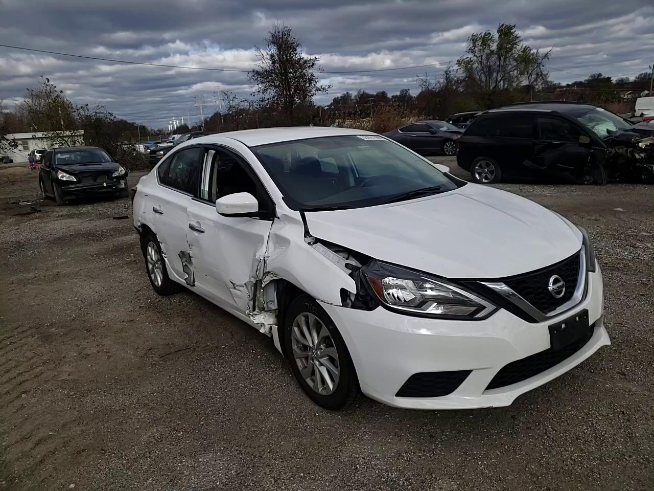 Photo 10 VIN: 3N1AB7AP5JY281645 - NISSAN SENTRA S 