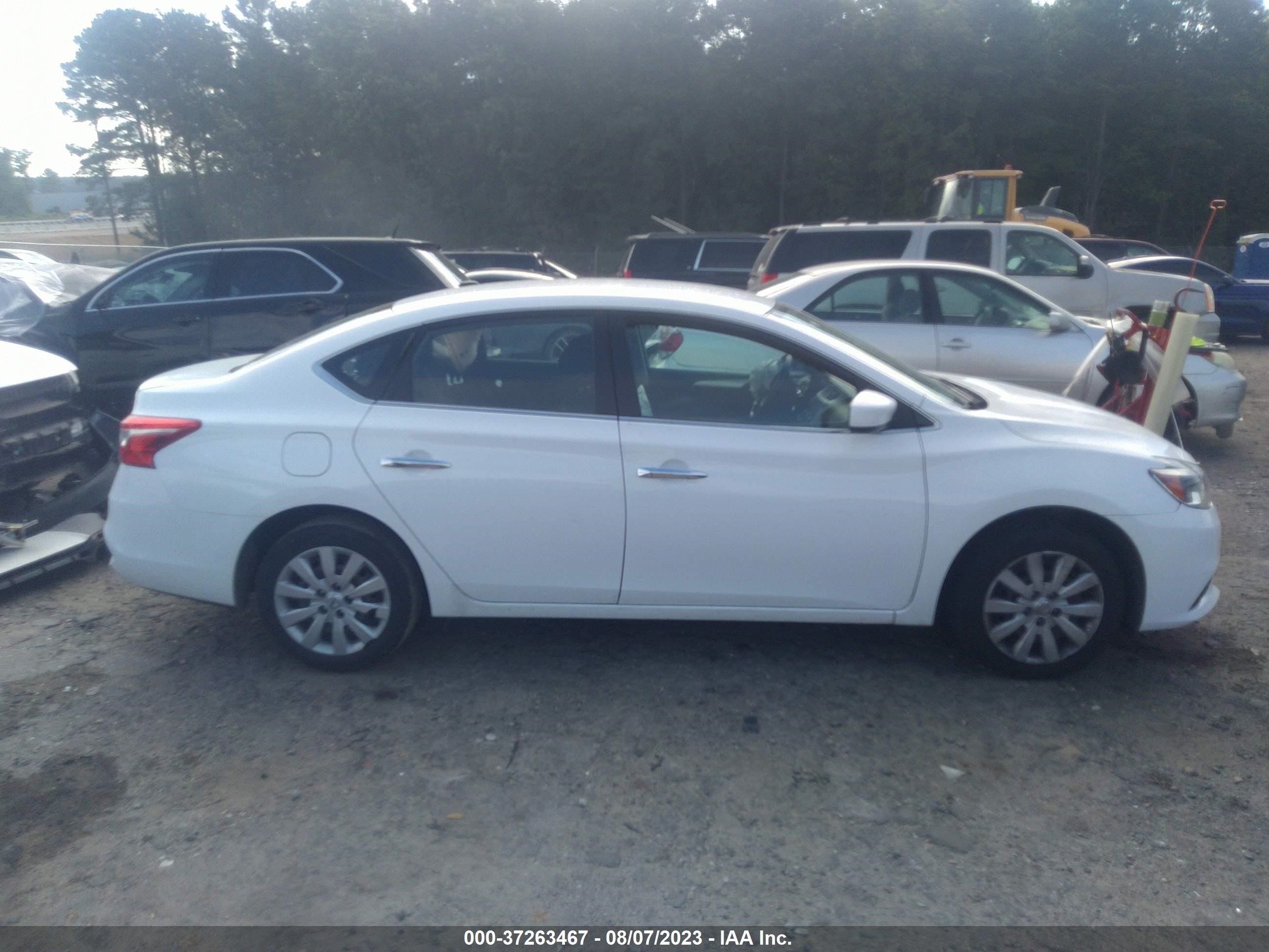 Photo 12 VIN: 3N1AB7AP5JY329404 - NISSAN SENTRA 