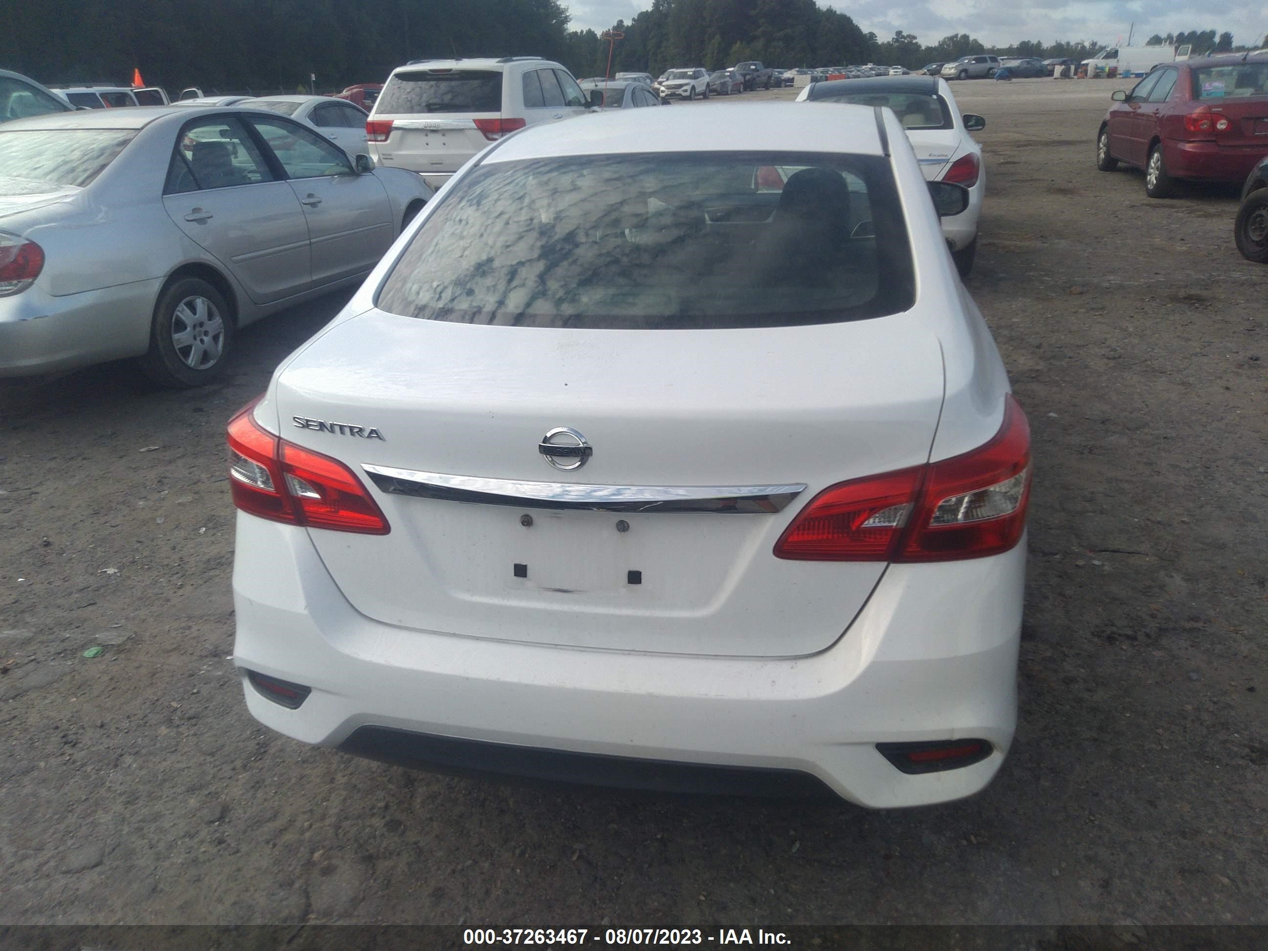 Photo 15 VIN: 3N1AB7AP5JY329404 - NISSAN SENTRA 