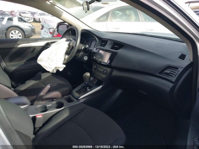 Photo 4 VIN: 3N1AB7AP5KY205683 - NISSAN SENTRA 