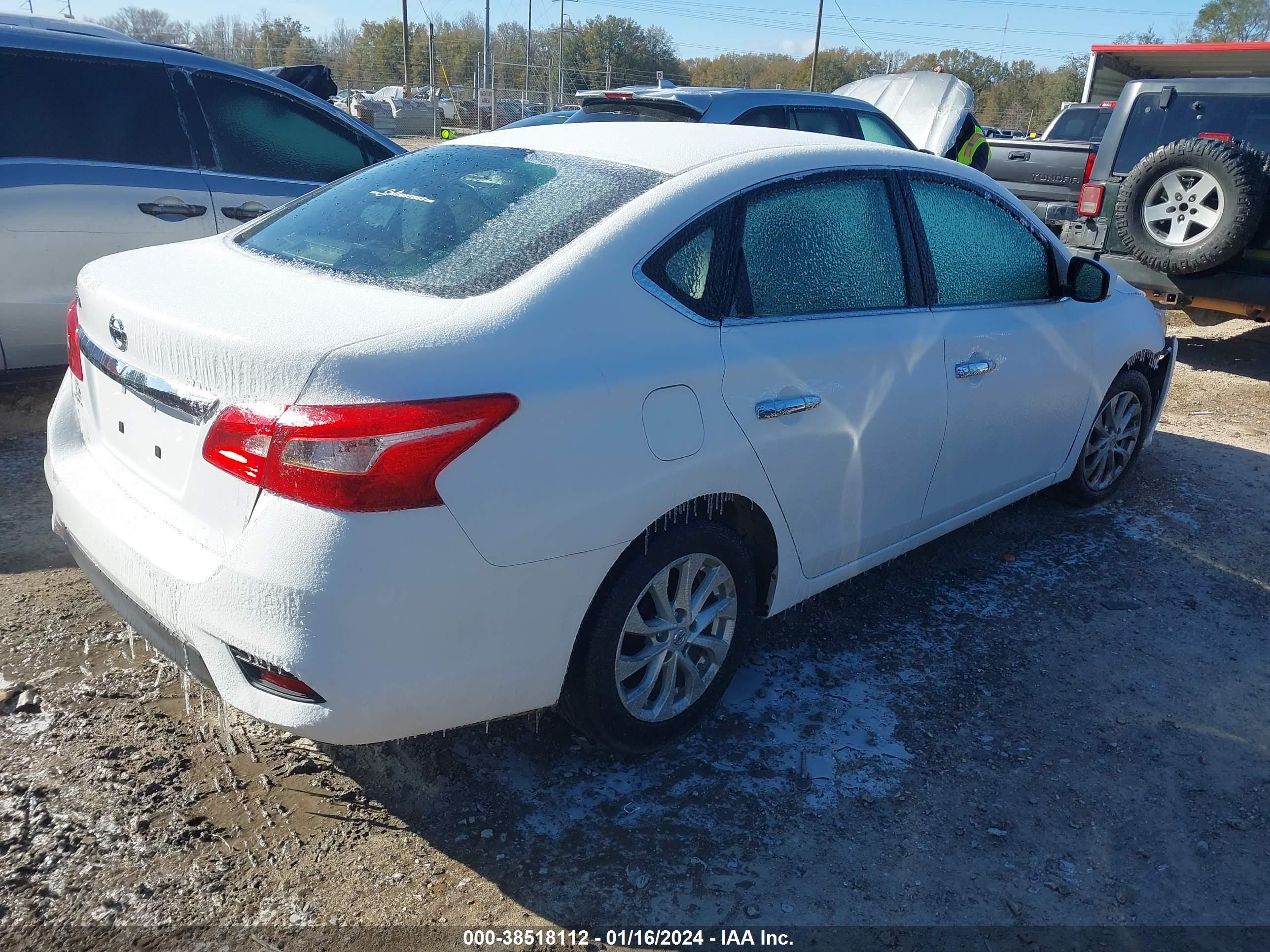 Photo 3 VIN: 3N1AB7AP5KY209085 - NISSAN SENTRA 