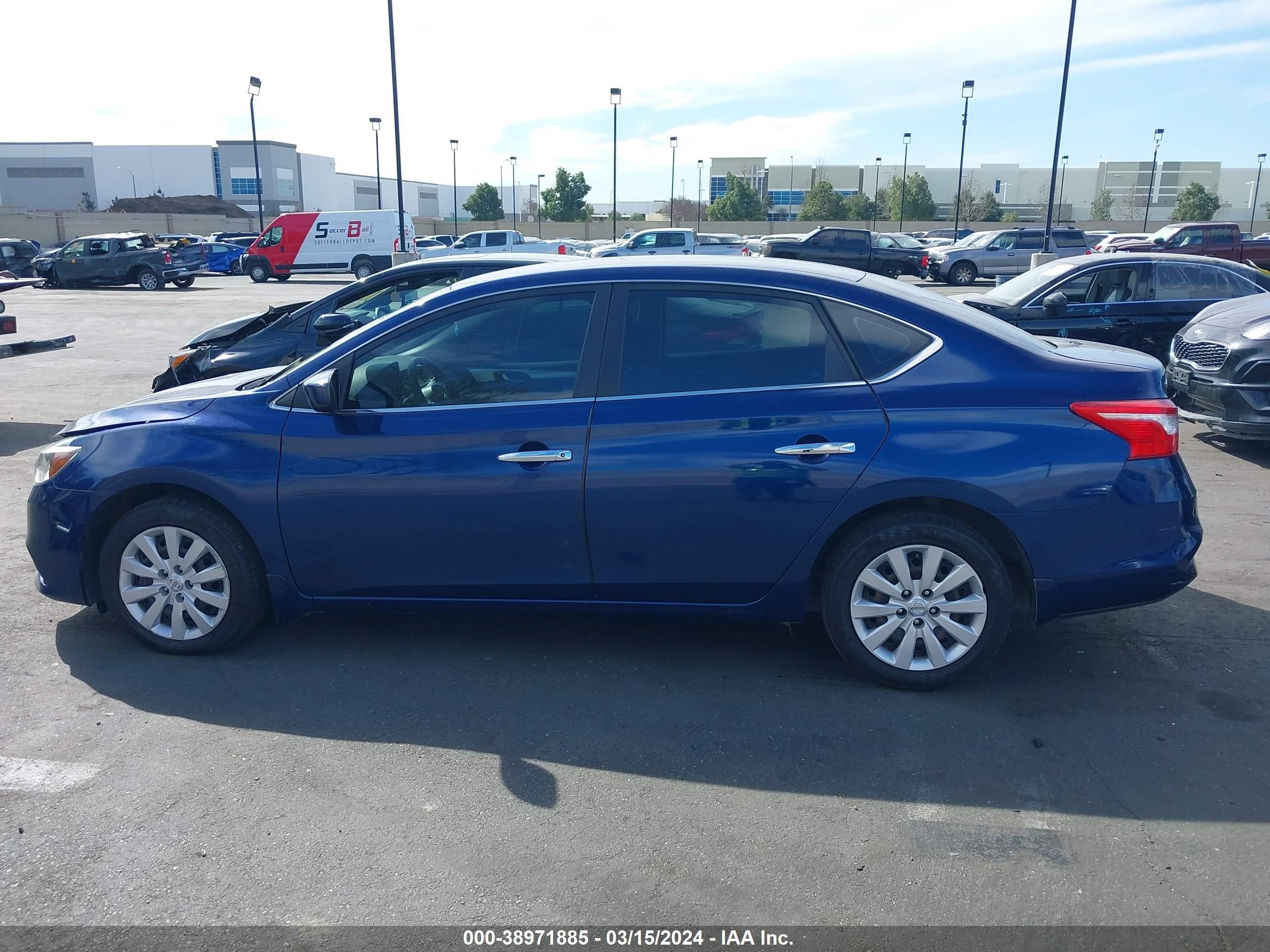 Photo 13 VIN: 3N1AB7AP5KY234570 - NISSAN SENTRA 