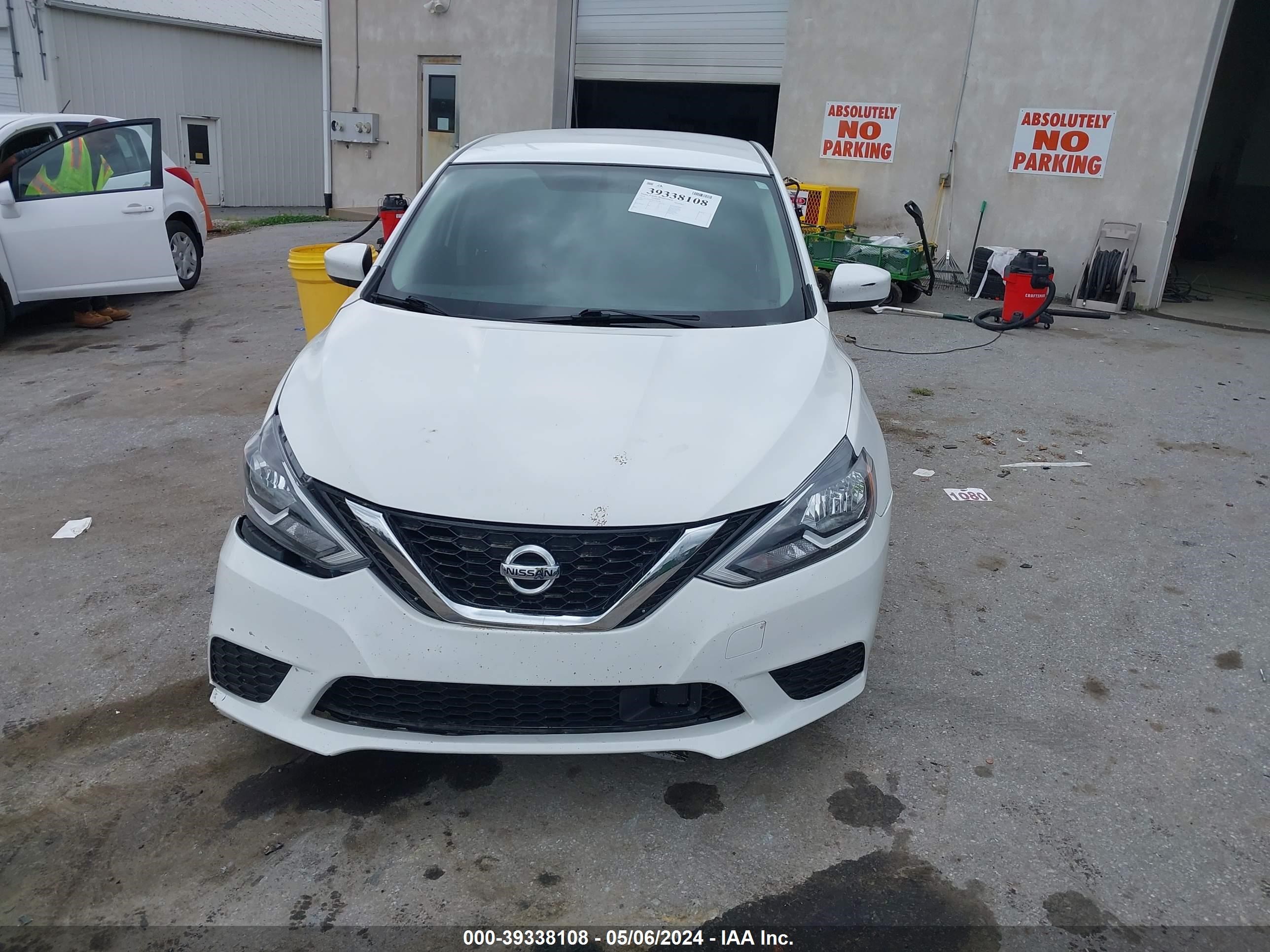 Photo 11 VIN: 3N1AB7AP5KY255578 - NISSAN SENTRA 