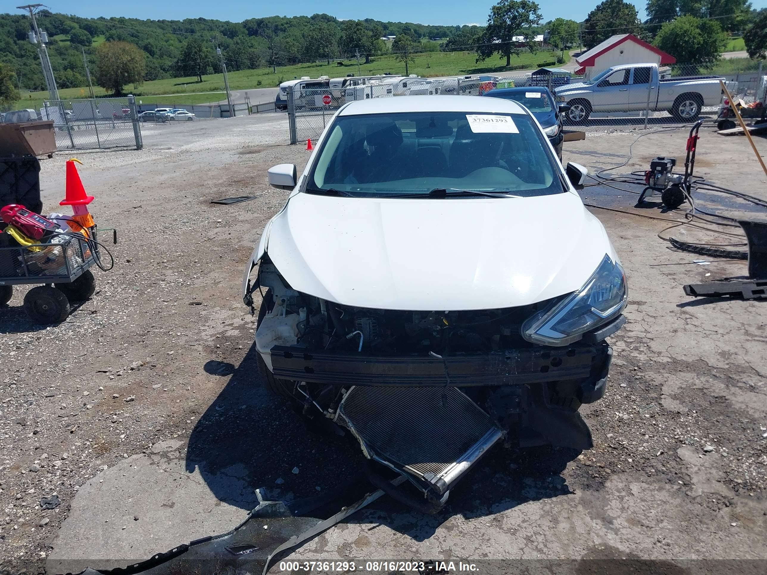 Photo 12 VIN: 3N1AB7AP5KY312765 - NISSAN SENTRA 