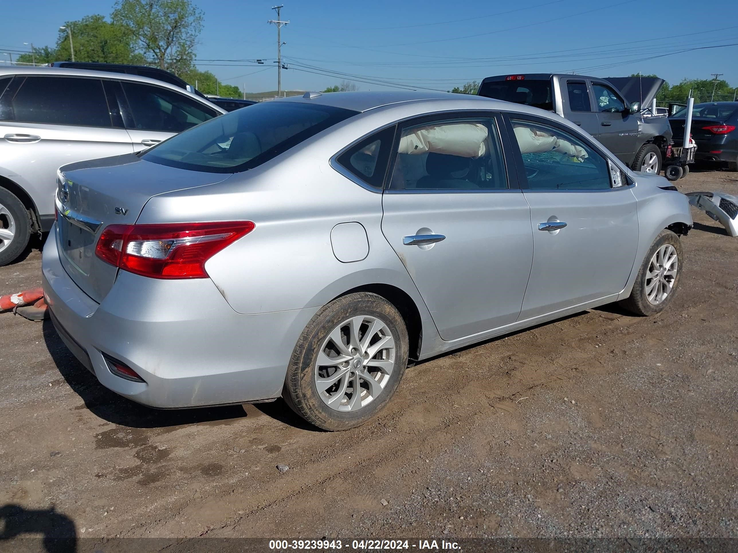 Photo 3 VIN: 3N1AB7AP5KY317822 - NISSAN SENTRA 