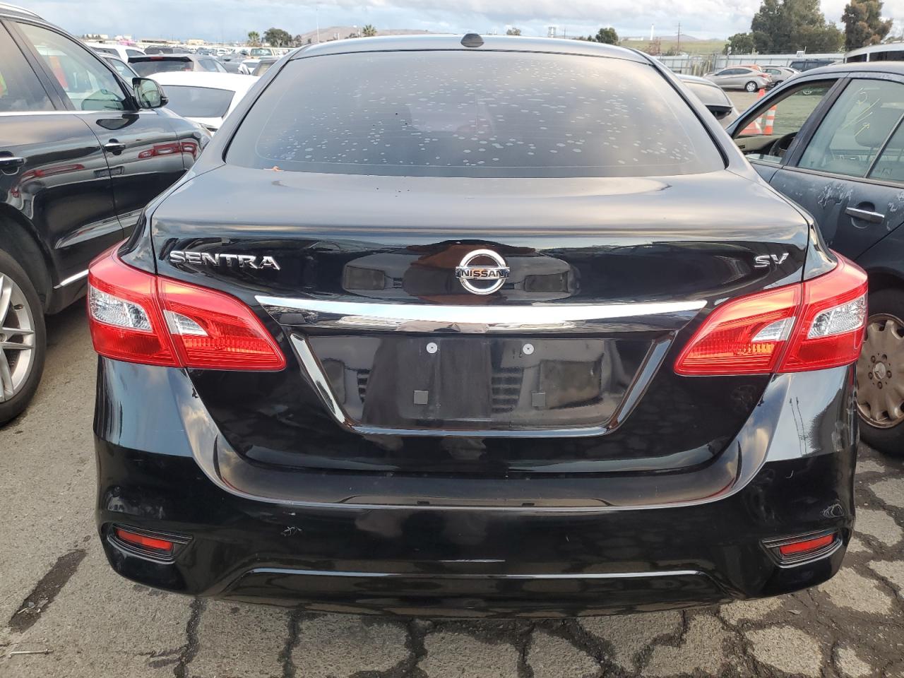 Photo 5 VIN: 3N1AB7AP5KY379057 - NISSAN SENTRA 