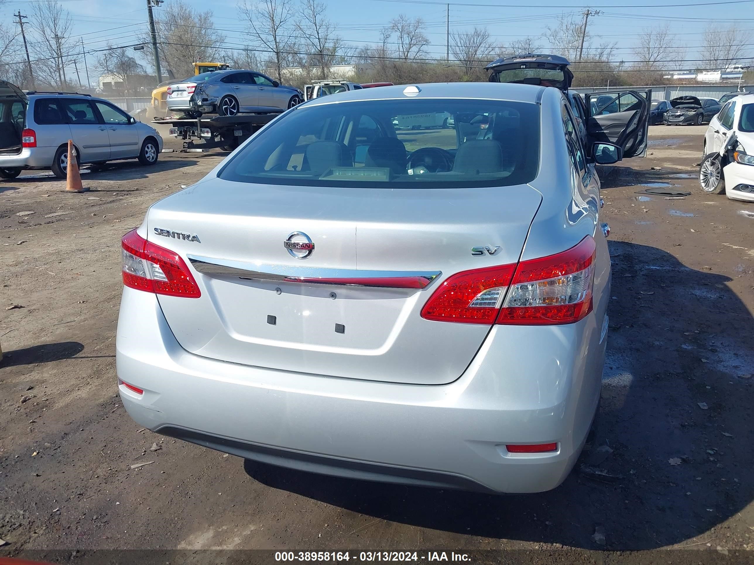 Photo 15 VIN: 3N1AB7AP6FL638786 - NISSAN SENTRA 