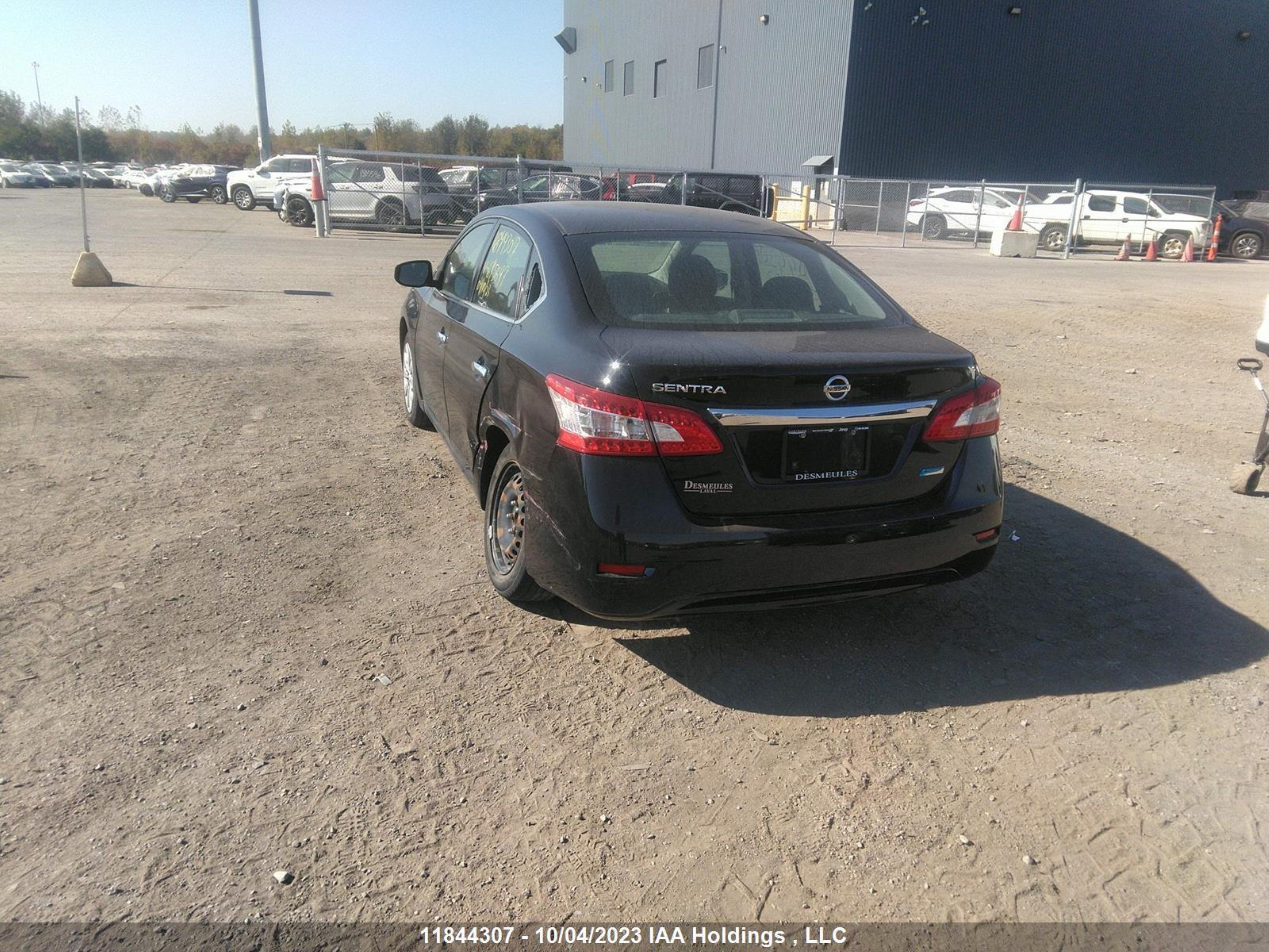 Photo 2 VIN: 3N1AB7AP6FL695697 - NISSAN SENTRA 