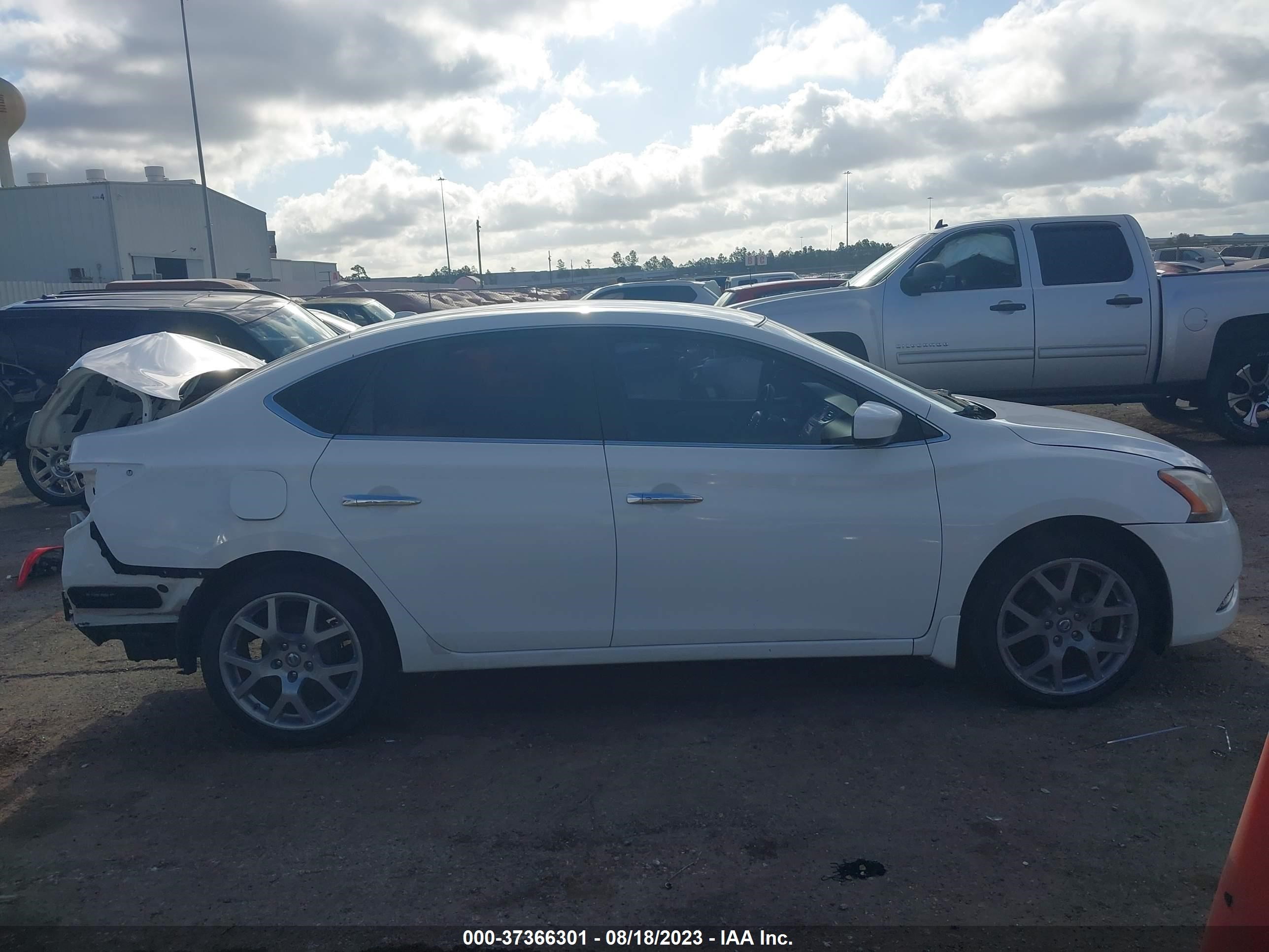 Photo 13 VIN: 3N1AB7AP6FY245891 - NISSAN SENTRA 